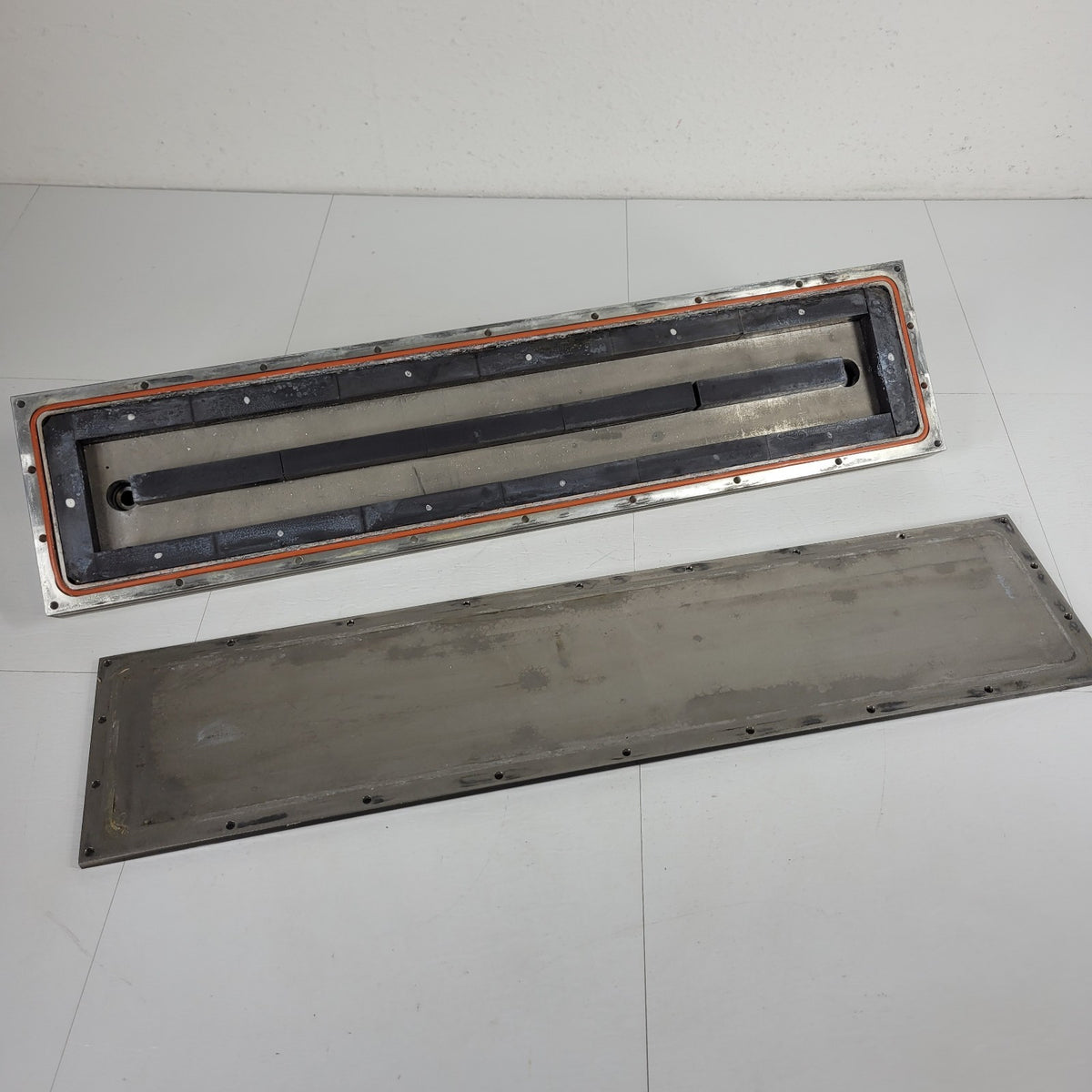 Angstrom Sciences 26x6" Linear Magnetron Sputter Cathode Water-Cooled Al Target