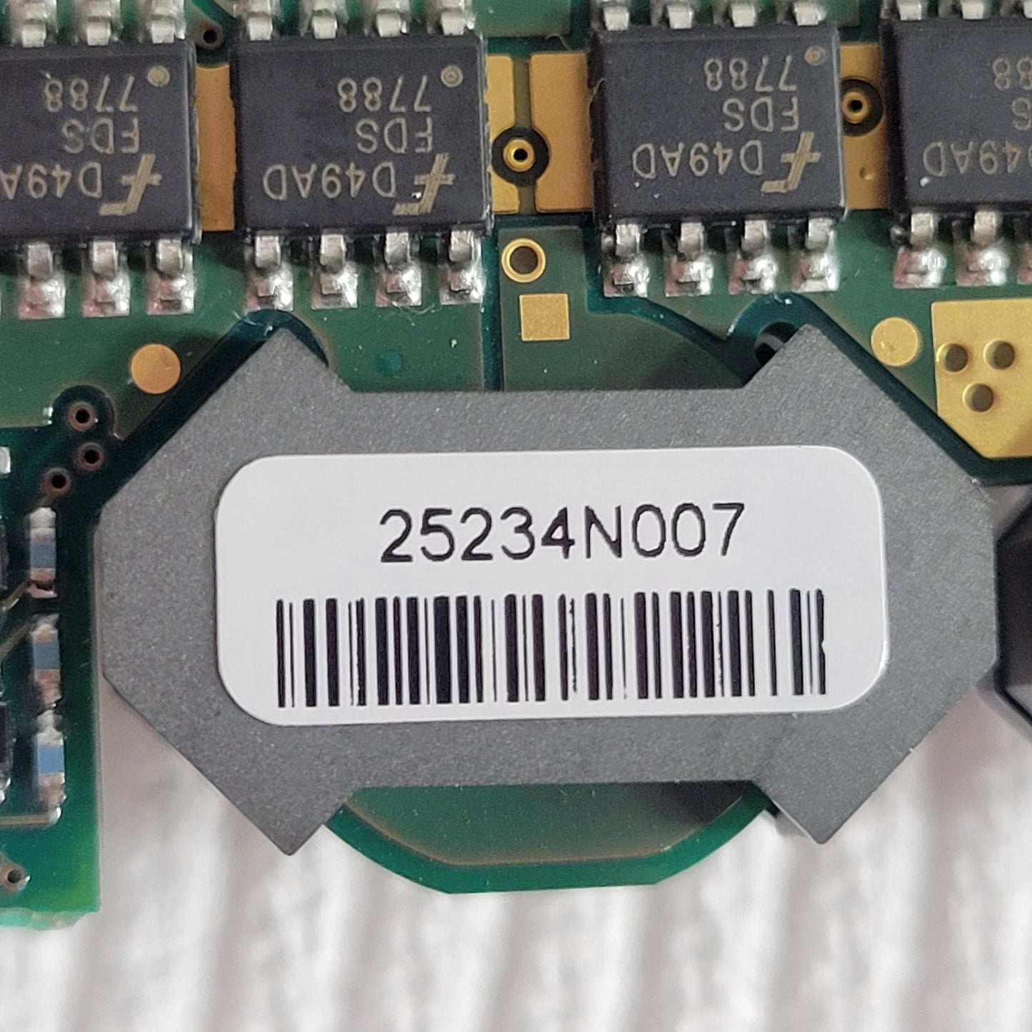 Bel Power QM48T50015-NBB0 DC-DC Converter 48V In 1.5V 50A 75W Quarter Brick