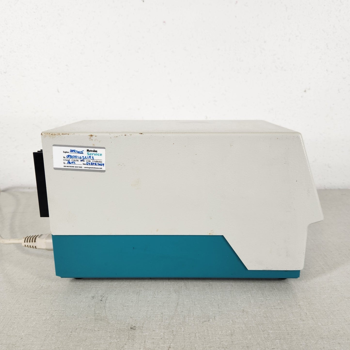 TESTED Metrohm 831 KF Coulometer Karl Fischer Titrator w/ 703 Ti Stand