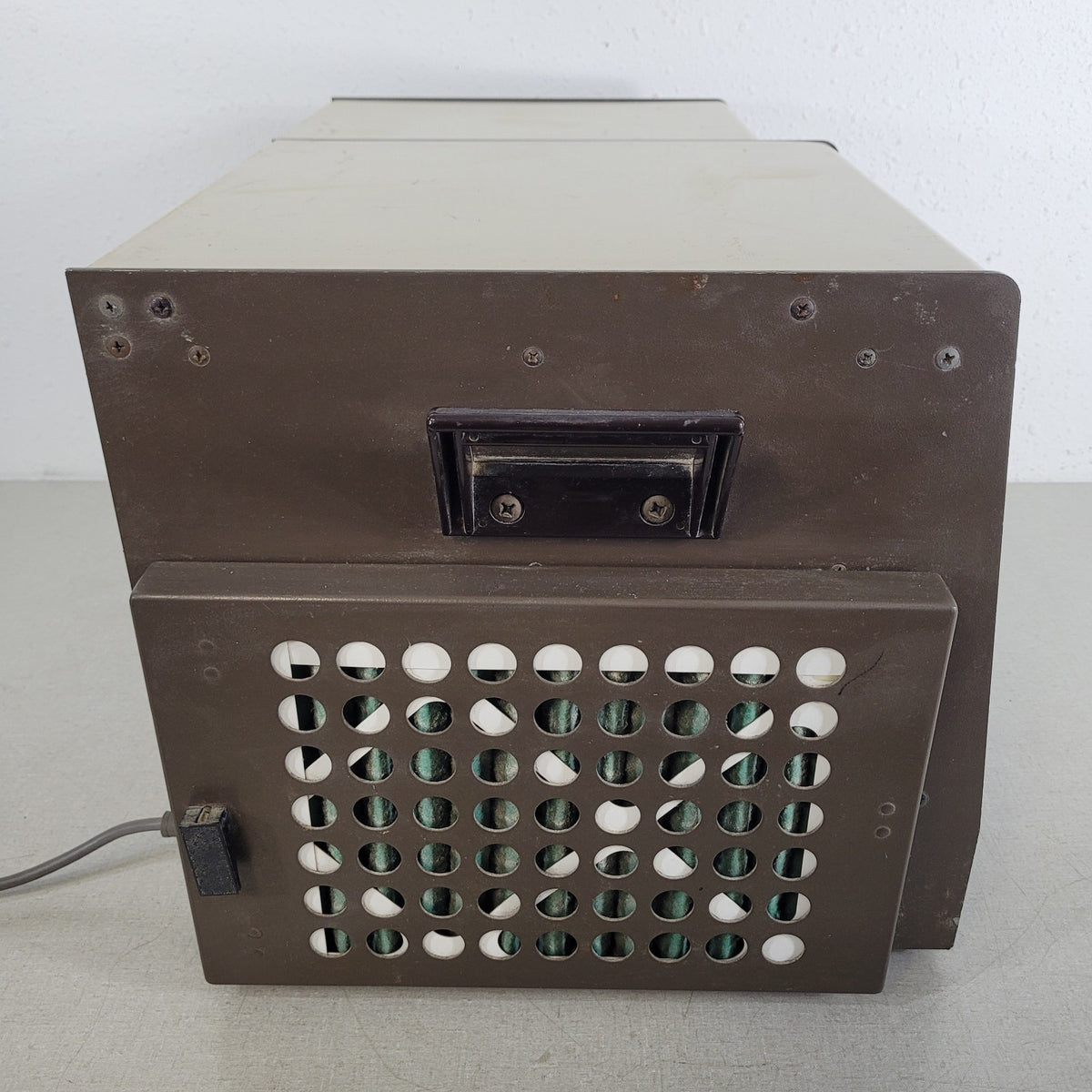Dickey-john InstaLab 800 NIR Grain Protein Oil Moisture Analyzer Powers Up