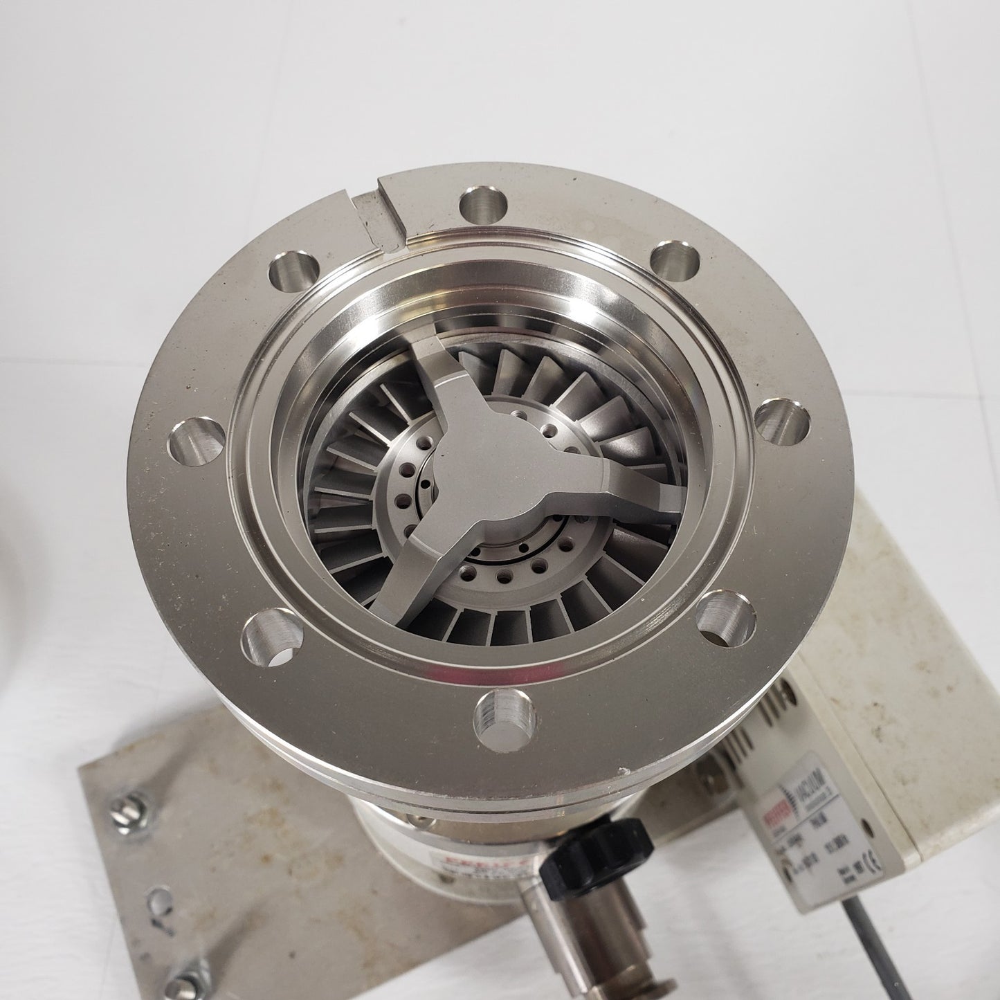 TESTED to E-6 Pfeiffer TMU-065 Turbomolecular Pump Ultra High Vacuum w/ TCP-015