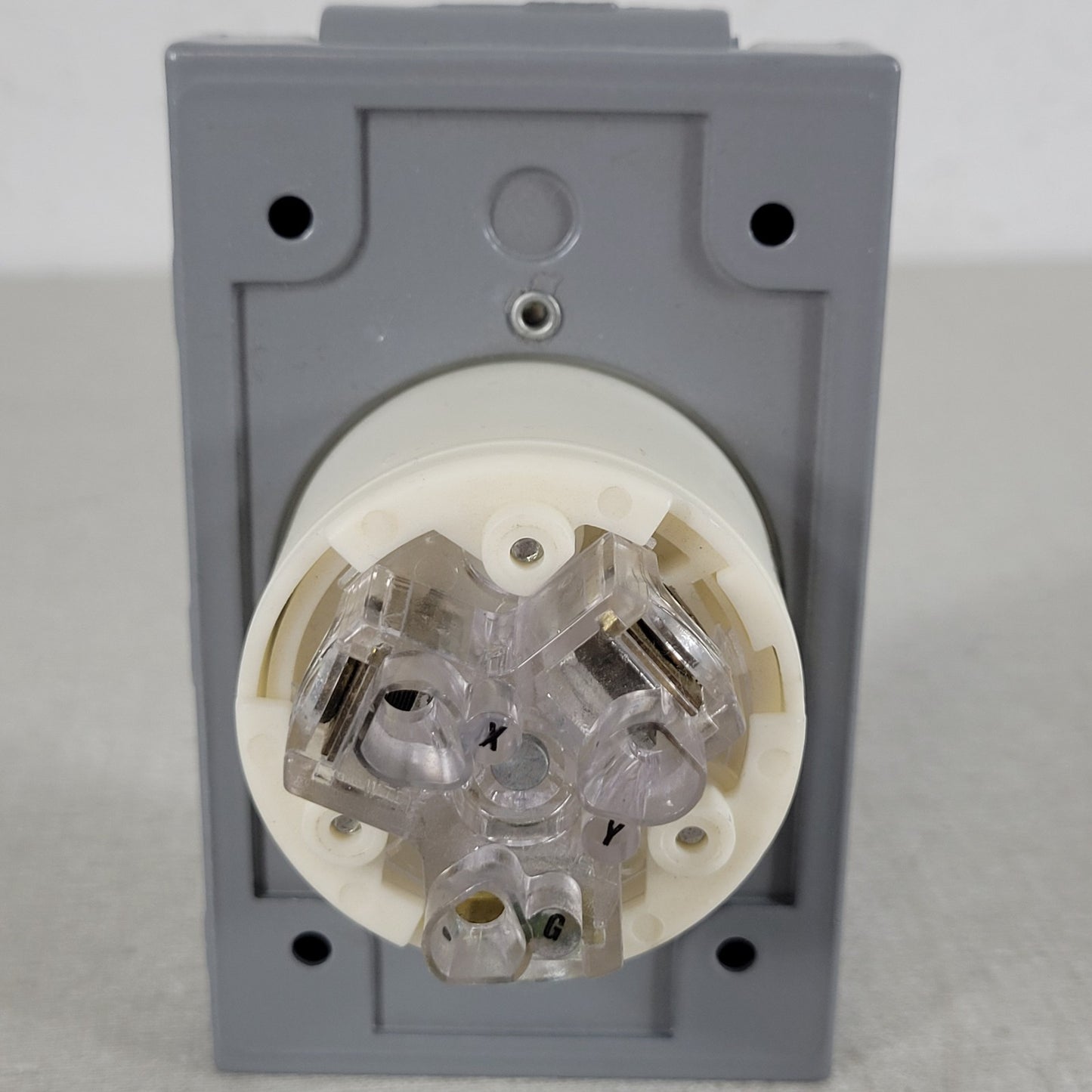 17388AAA 30A 230V Industrial Compressor Electrical Outlet Box FD FS Mount Gray
