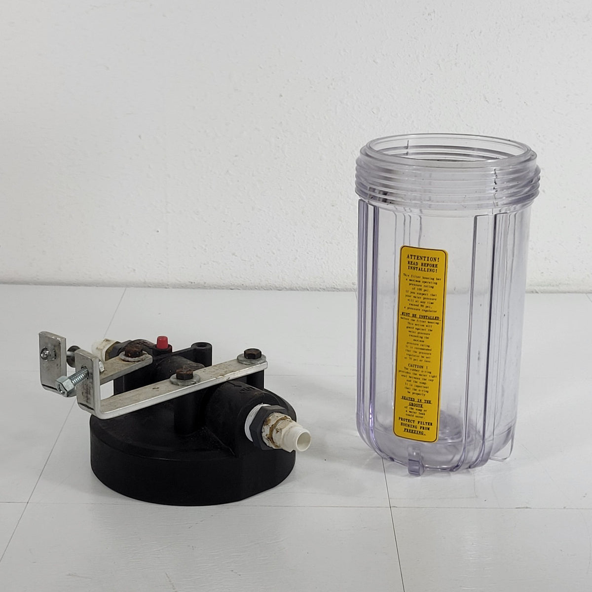 Global Water Solutions H06-4N-WC-RC 10" Clear Filter Housing 1/2" NPT
