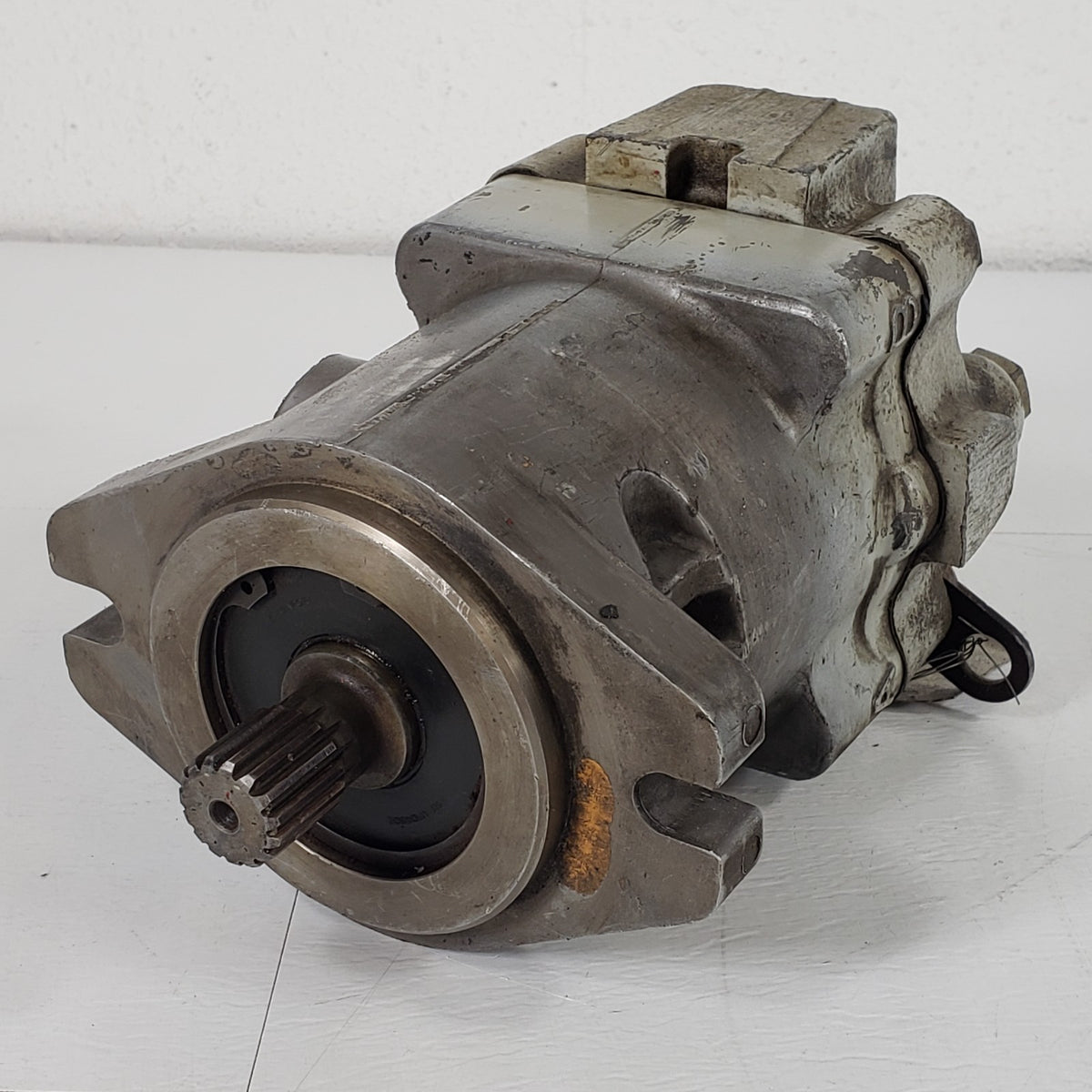 Sauer Sundstrand MMF046CAKBBBNNN M46 46cc Fixed Hydraulic Piston Motor Untested