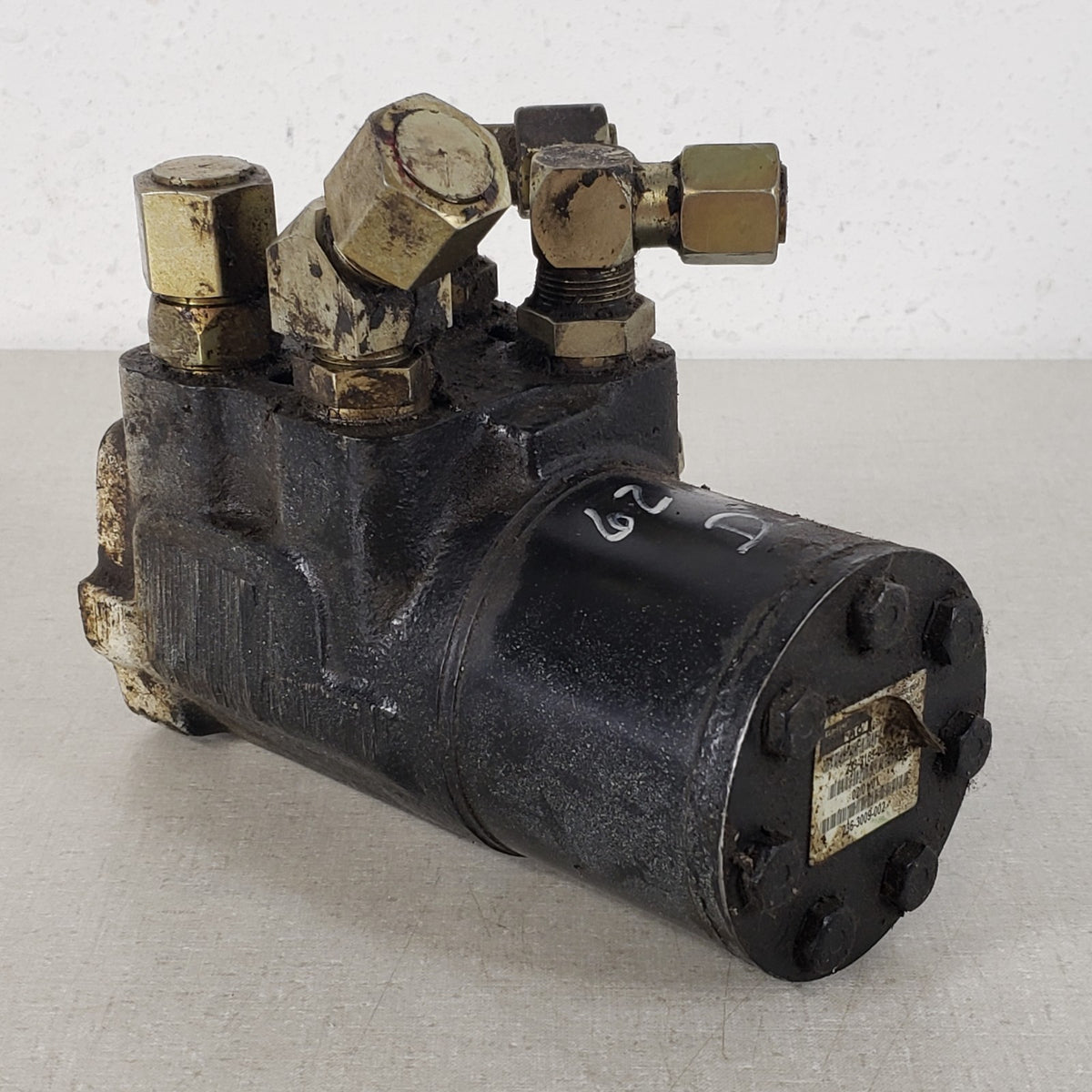 Untested Eaton Char-Lynn 236-3009-002 Hydraulic Steering Control Unit Series 20