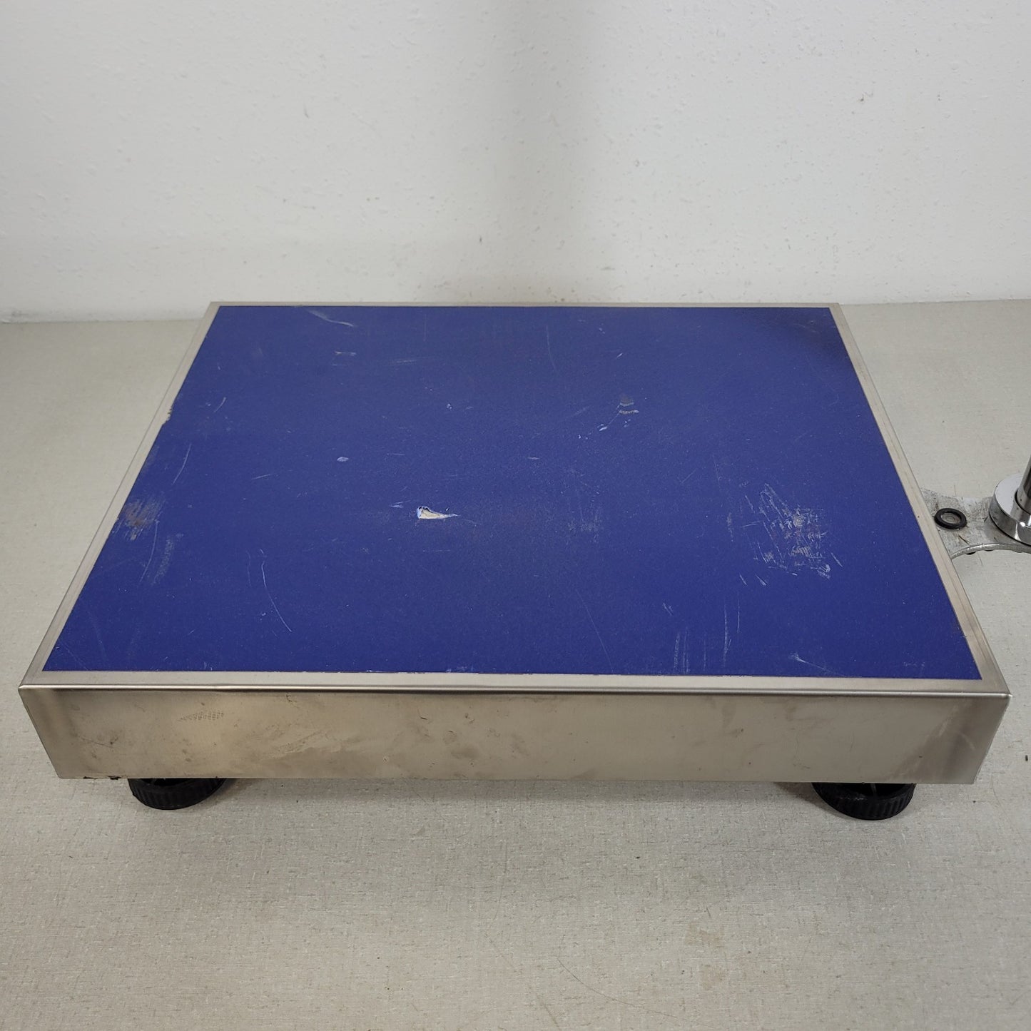 TESTED Global Industrial 650lb/300kg Digital Platform Floor Scale New Battery