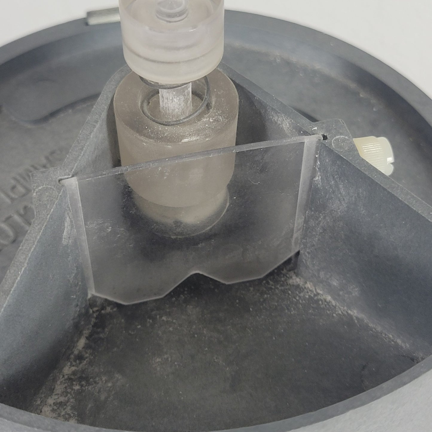 TESTED UDY 3010-030 Cyclone Sample Mill; Grinds Grain, Feed, and Ag Products
