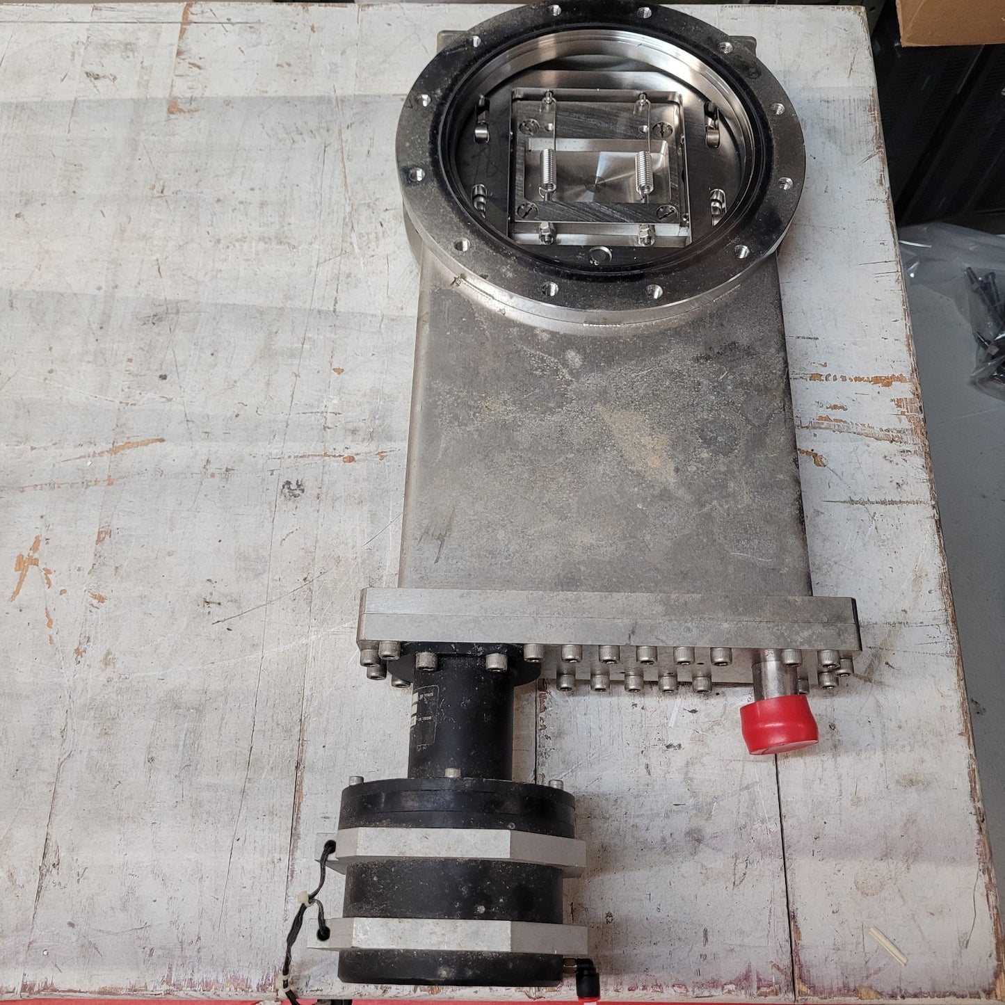 TESTED MDC LGV-8000V-P DN200 ISO-F Pneumatic High Vacuum Gate Valve KF25 Purge