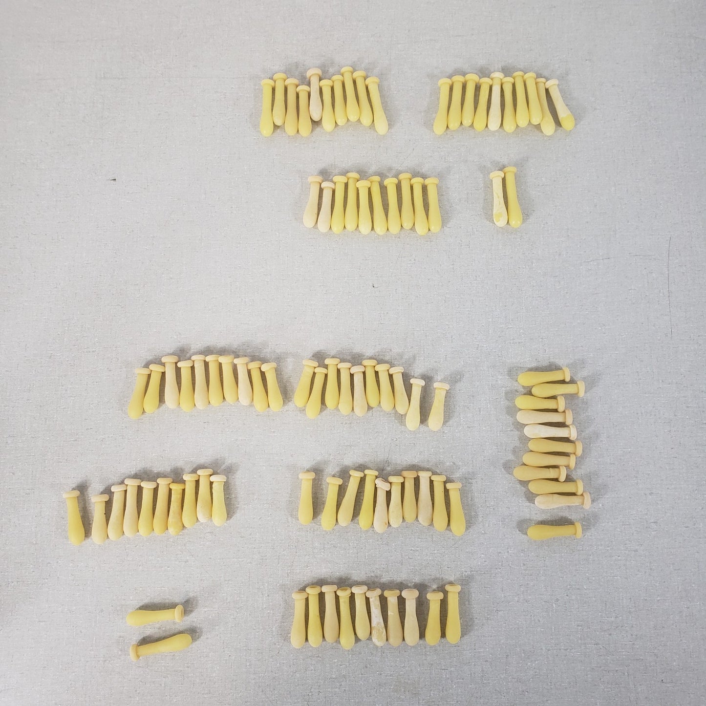 VWR Small Latex Pipette Bulbs 1mL & 2mL Mixed Lot of 94 Pasteur Dropper Bulbs