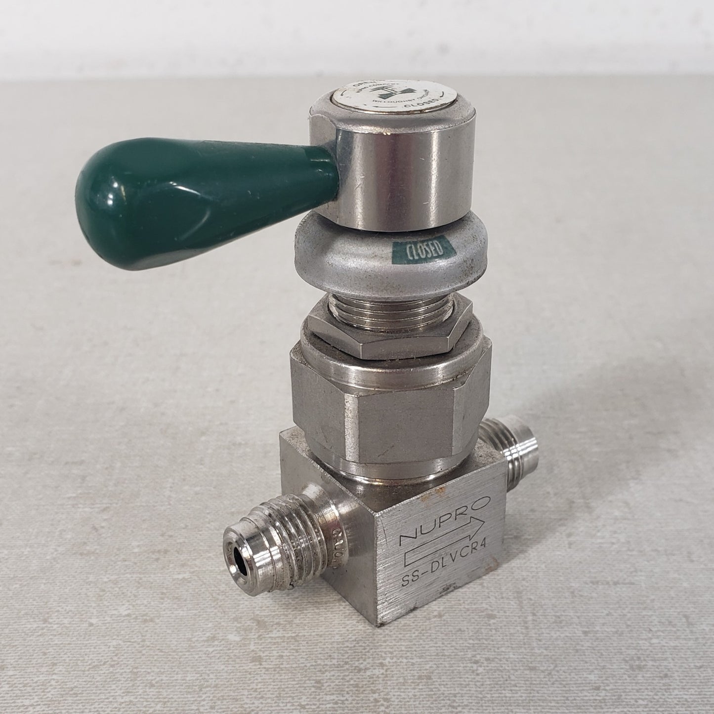 NUPRO SS-DLVCR4 1/4in Male VCR High-Purity Diaphragm Valve Swagelok