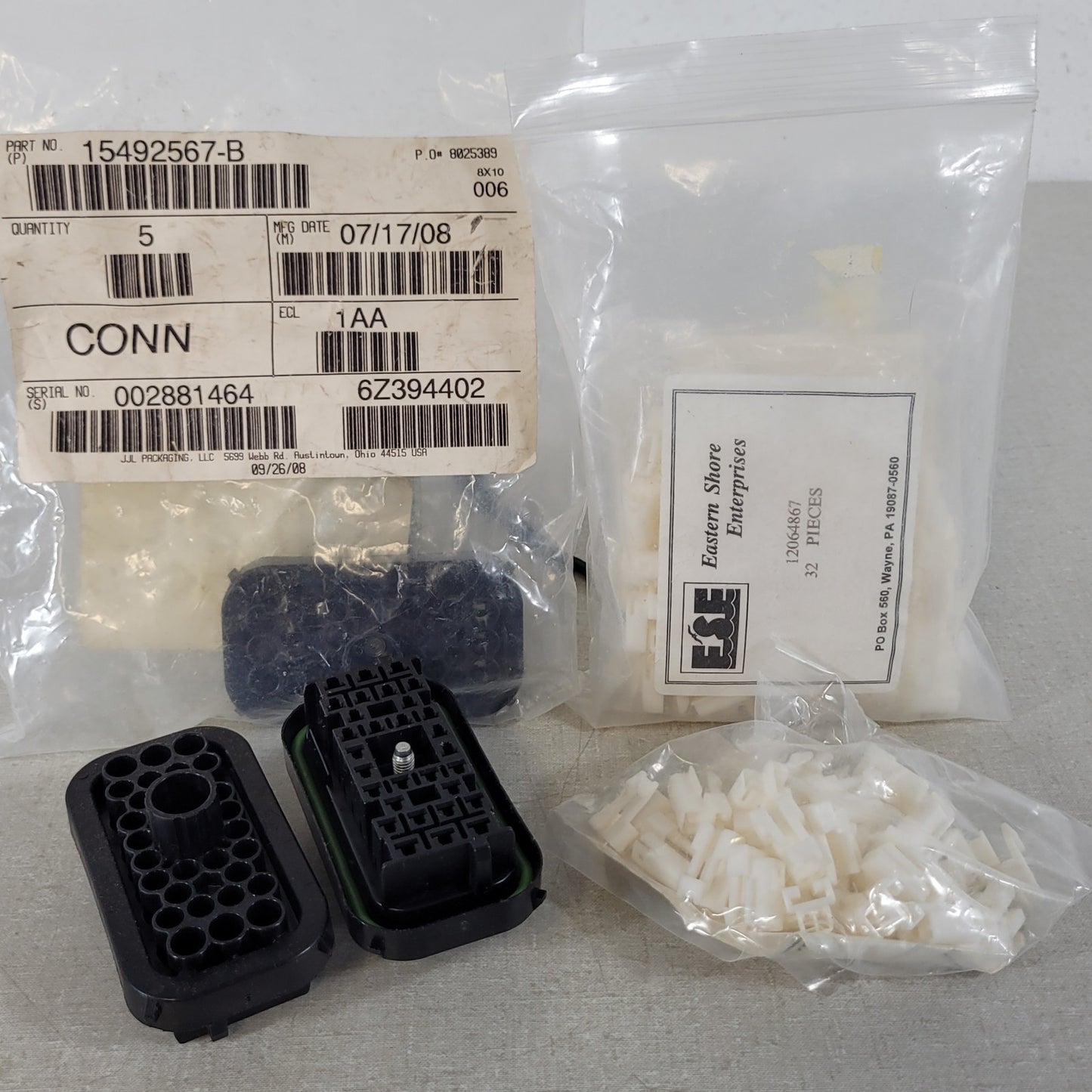 Large Mixed Lot Molex Electronic Connector Housings Plugs Terminals & Sockets