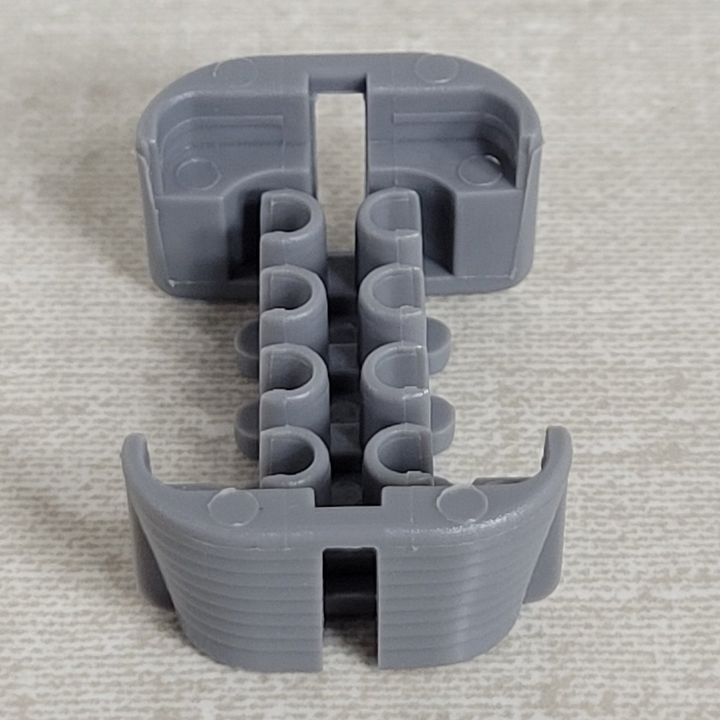 Lot of 29 Delphi 12066304 Metri-Pack 150 8-Way Female TPA Connector Lock Gray