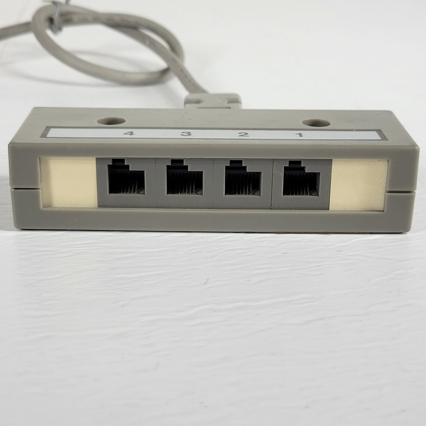 WATERS I/O Distribution Box for Laboratory Instruments 4 MMJ Ports 9-Pin DB-9