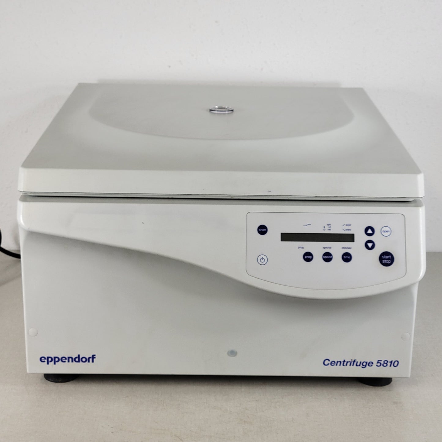 SPIN-TESTED Eppendorf 5810 Benchtop Centrifuge S-4-104 Rotor & Buckets 3900RPM