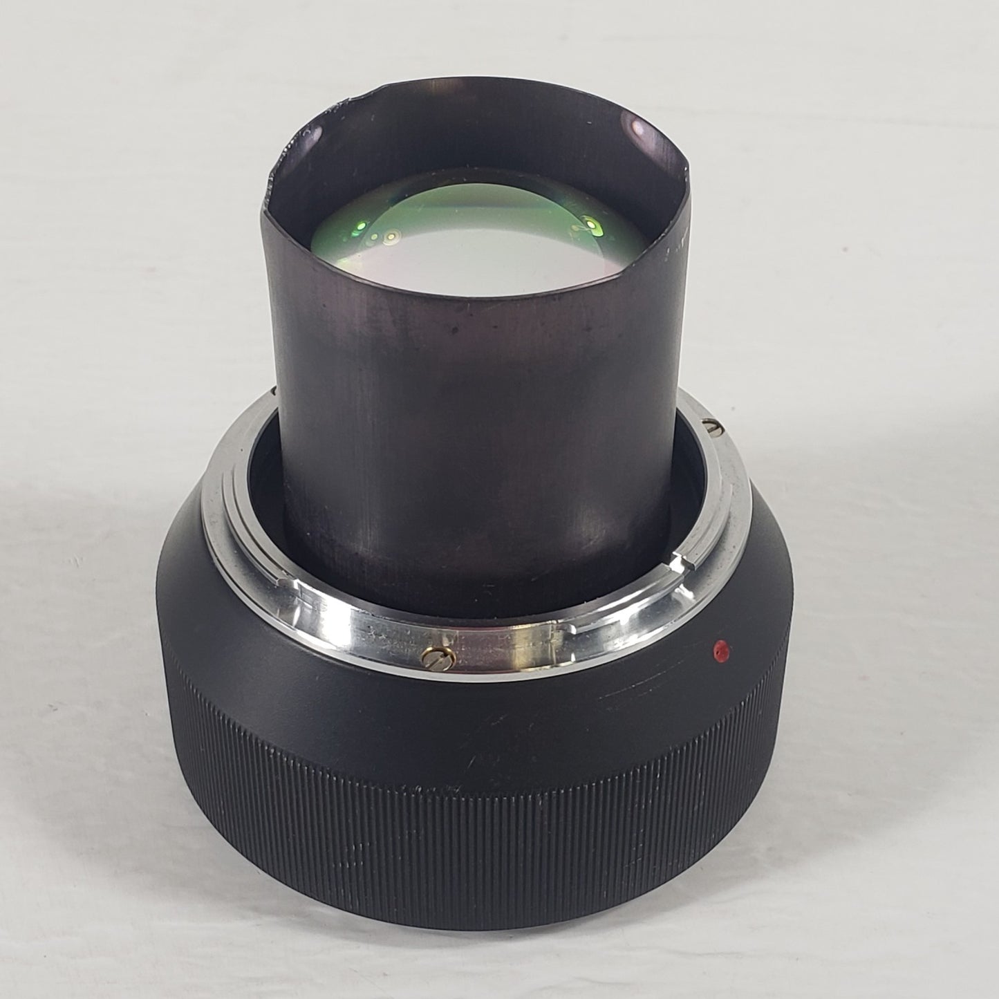 Collimating Lens for Focusing Fiber Laser Light in Optical Experimentation w Cap