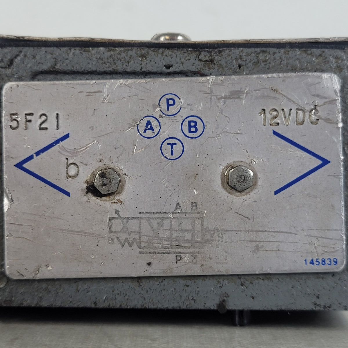 Untested Continental Hydraulics ED03M-5F2I-GD-12L-B Proportional Directional Val