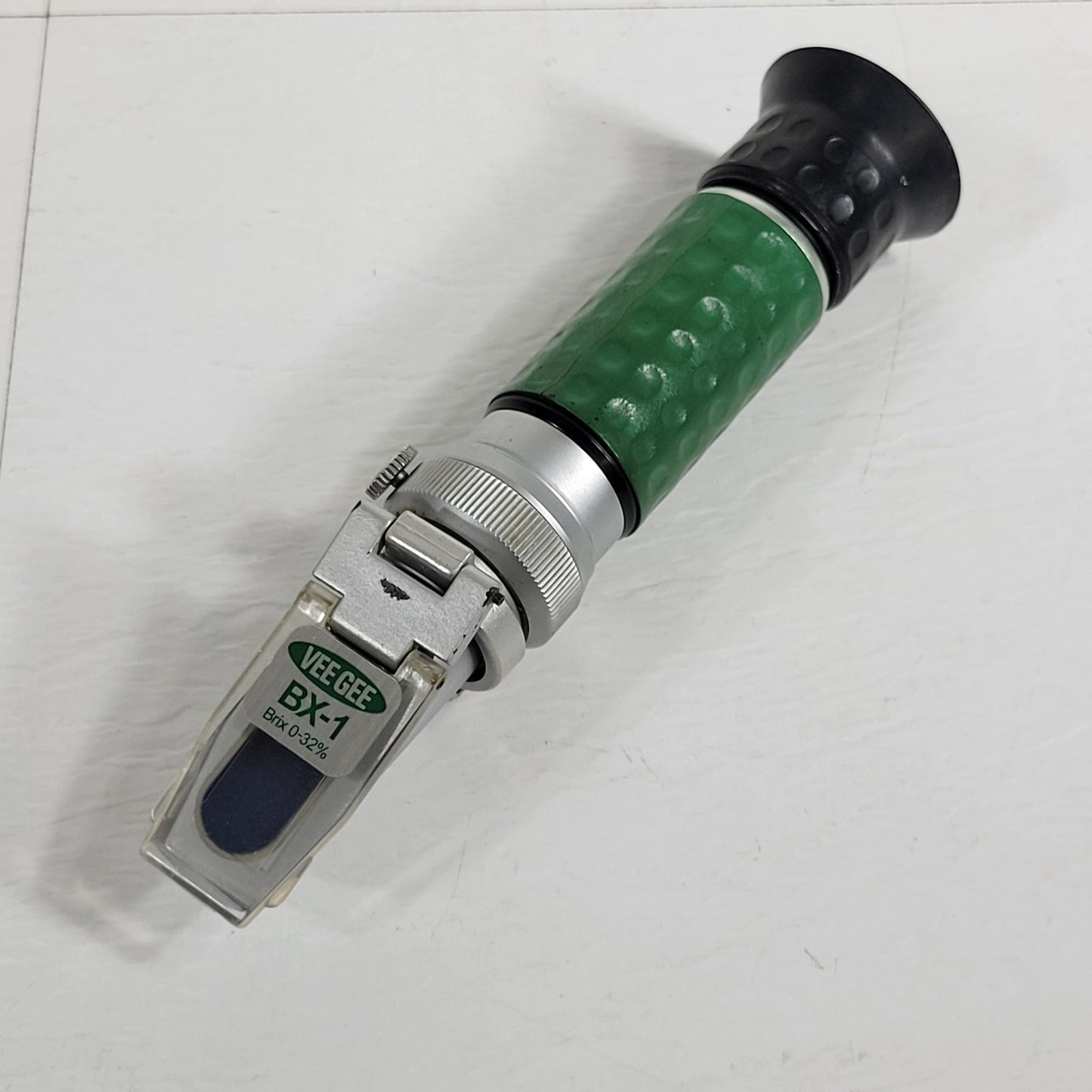 VEE GEE BX-1 0-32% Brix Handheld Refractometer Kit Case Syringe 43001