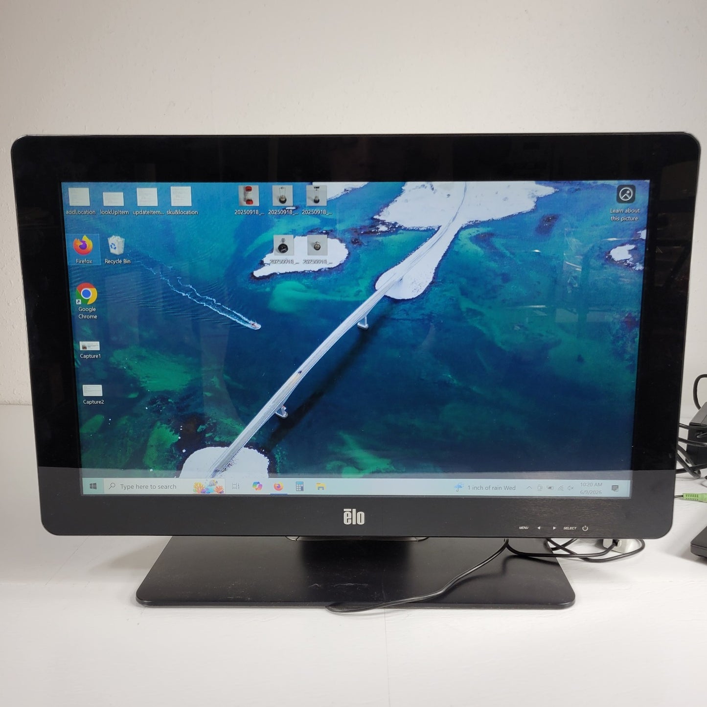 TESTED ELO E497002 22" Touchscreen Flatpanel Monitor, Touch Control via USB