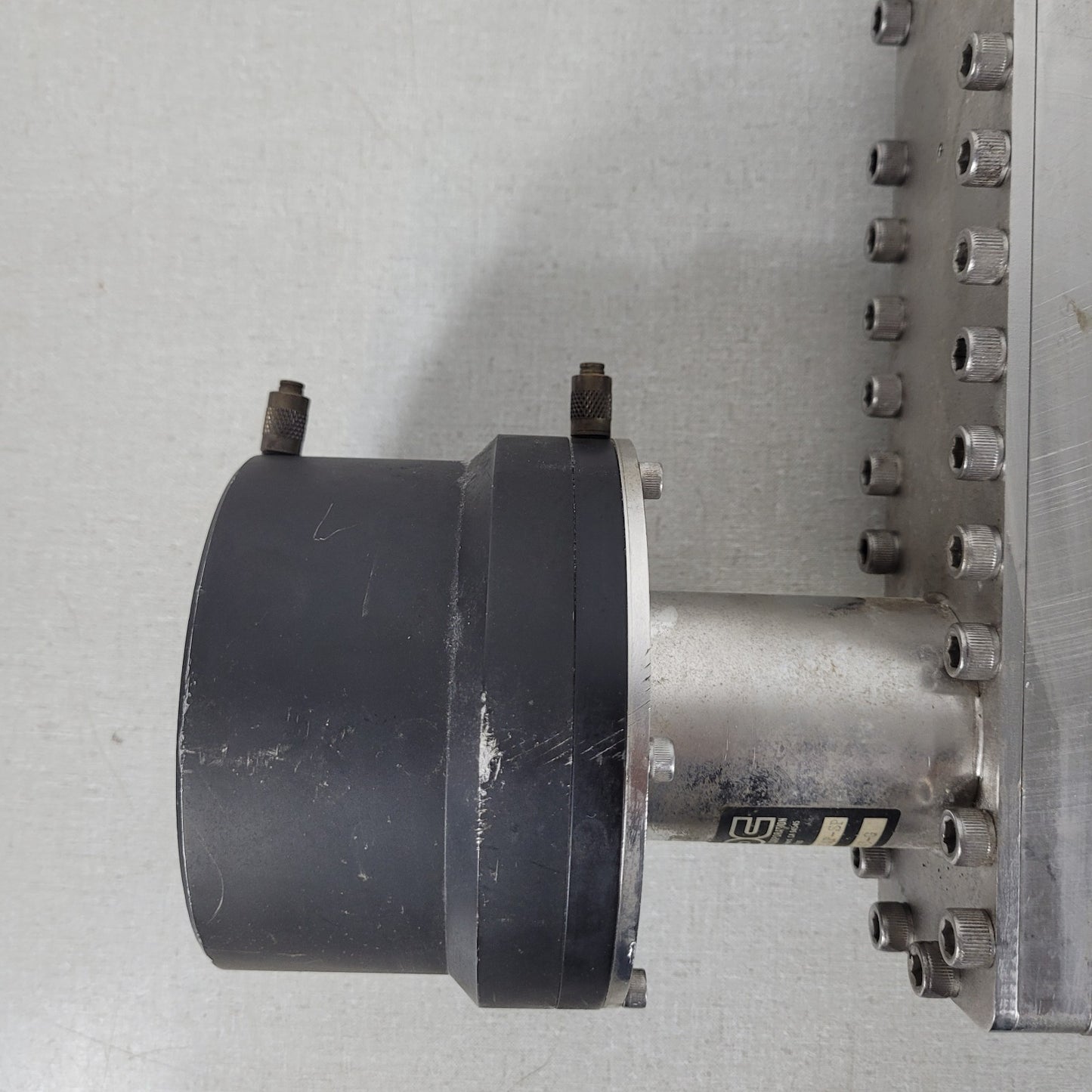 TESTED MDC GV-8000V-ASA-P 8in Bore Pneumatic Vacuum Gate Valve 16in, 11in OD ASA