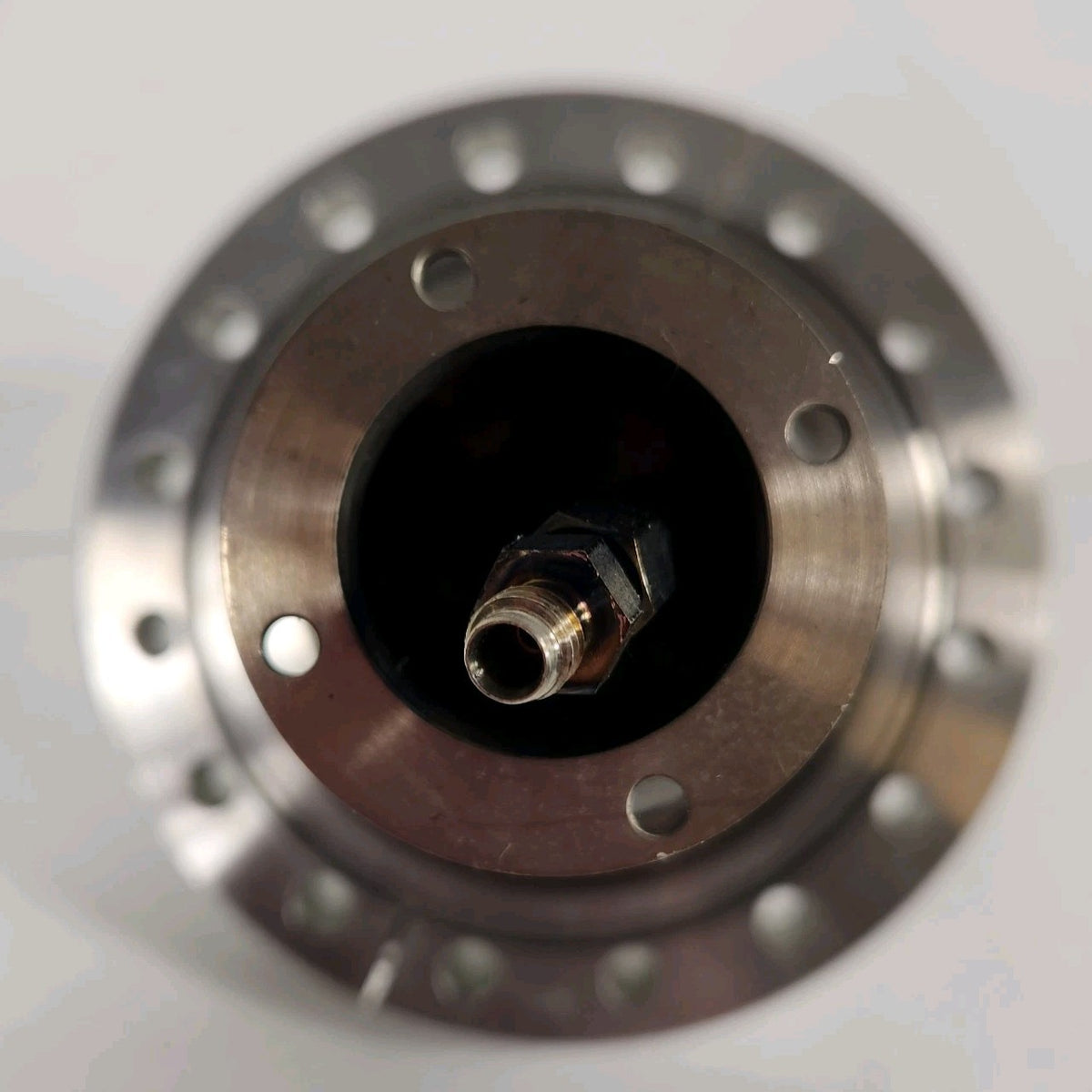 Nor-Cal Products 6" CF UHV Vacuum Source Feedthrough Assembly Electrical Gas