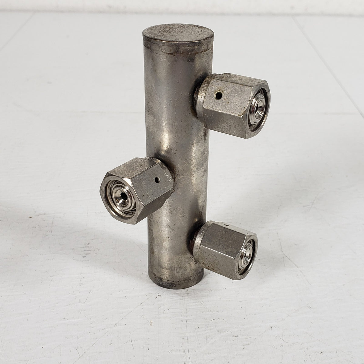 3-Port Stainless Steel Gas Vacuum Manifold 1/4" Female VCR Face Seal Connections