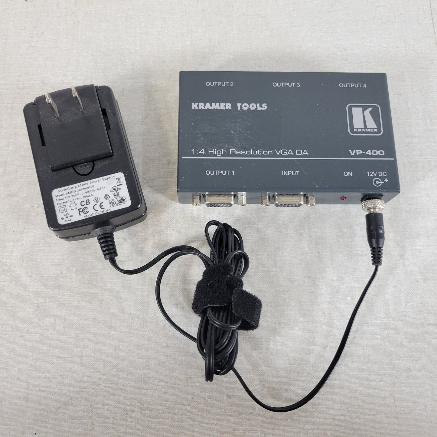KRAMER VP-400 1:4 High Resolution UXGA DA Distribution Amplifier 15-Pin Out