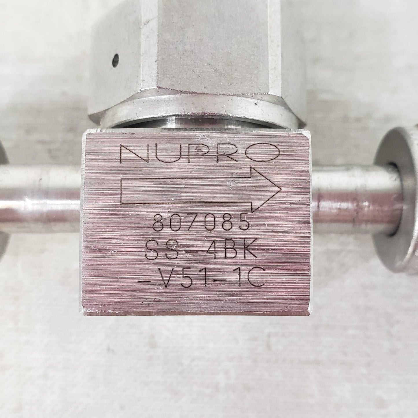 NUPRO SS-4BK-V51-1C Pneumatic Bellows Sealed Valve 1/4in Female VCR Swagelok