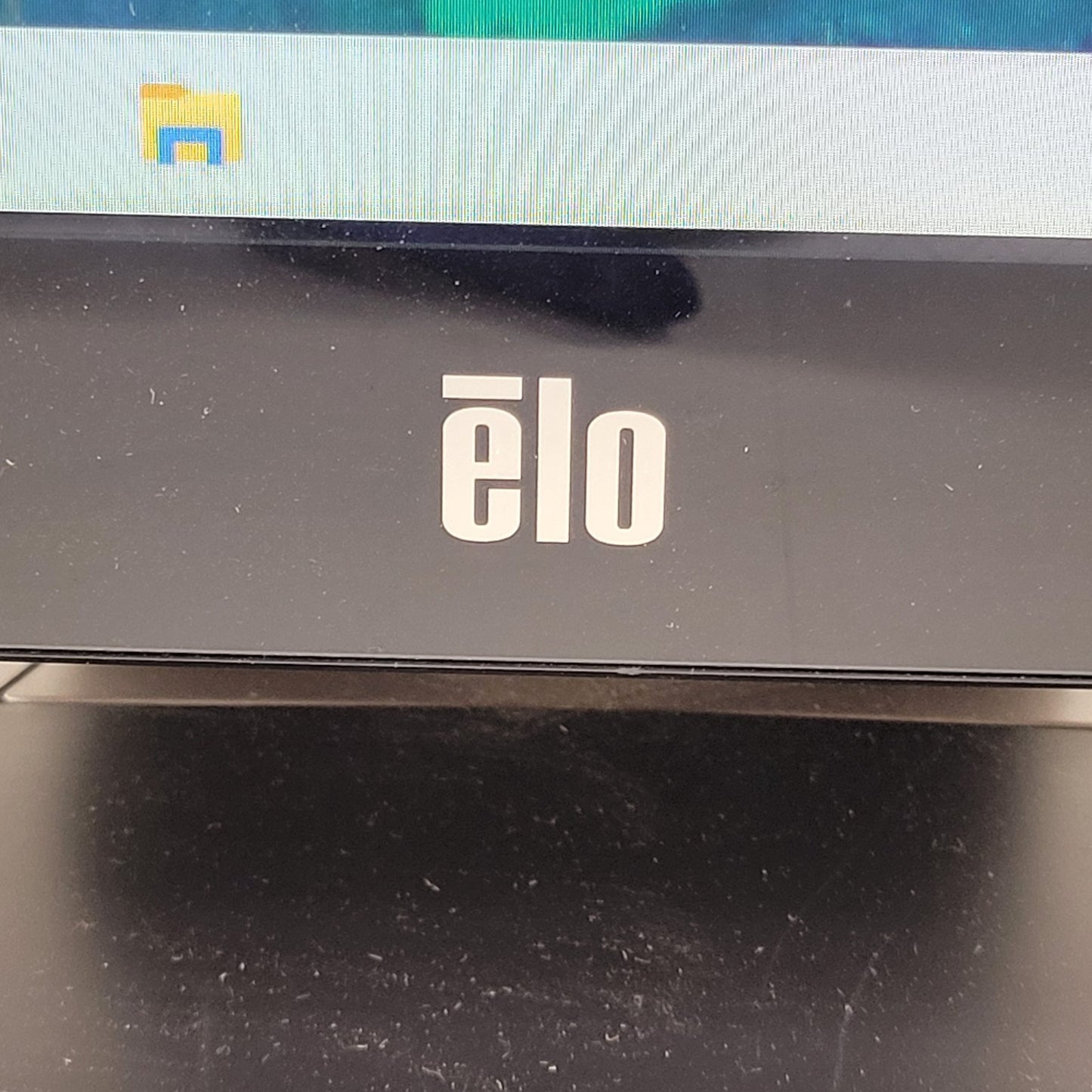 TESTED ELO E497002 22" Touchscreen Flatpanel Monitor, Touch Control via USB
