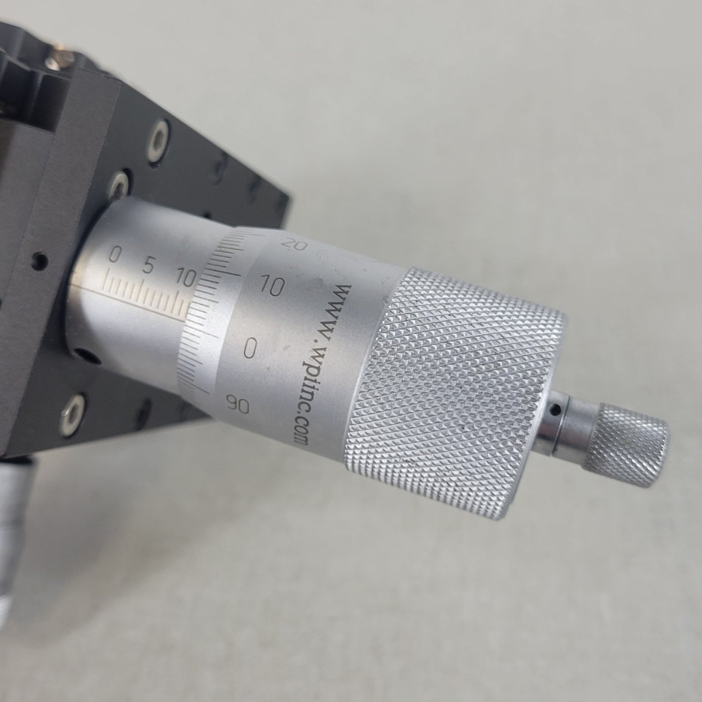 WPI M325 3-Axis Manual Micrometer Micromanipulator Microinjection Lab