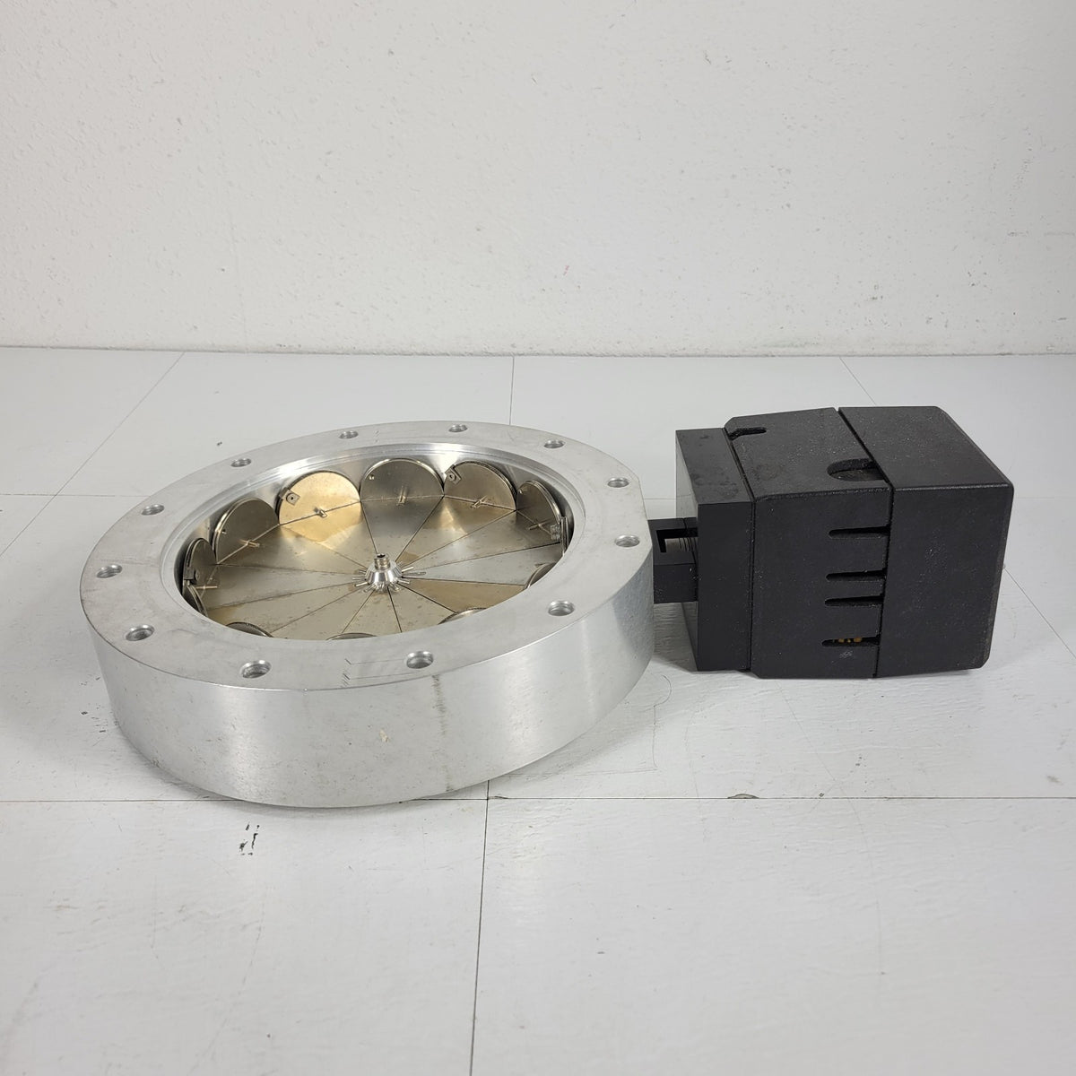 TESTED MKS 153D VQ-200-ISO-U-MK Vari-Q DN200 Vacuum Throttle Valve RS232