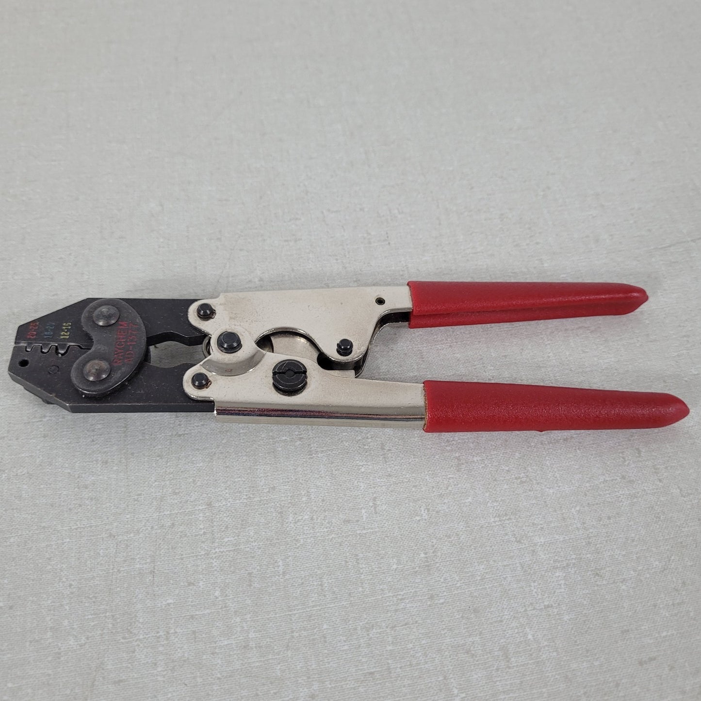 TE Connectivity Raychem AD-1377 Ratcheting Hand Crimper 12-26 AWG Terminal Tool