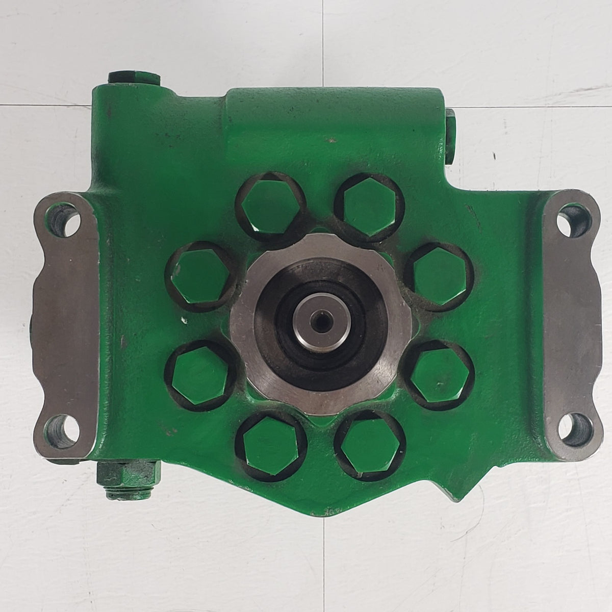 John Deere AR103003 Hydraulic Piston Pump Assembly OEM Green Untested