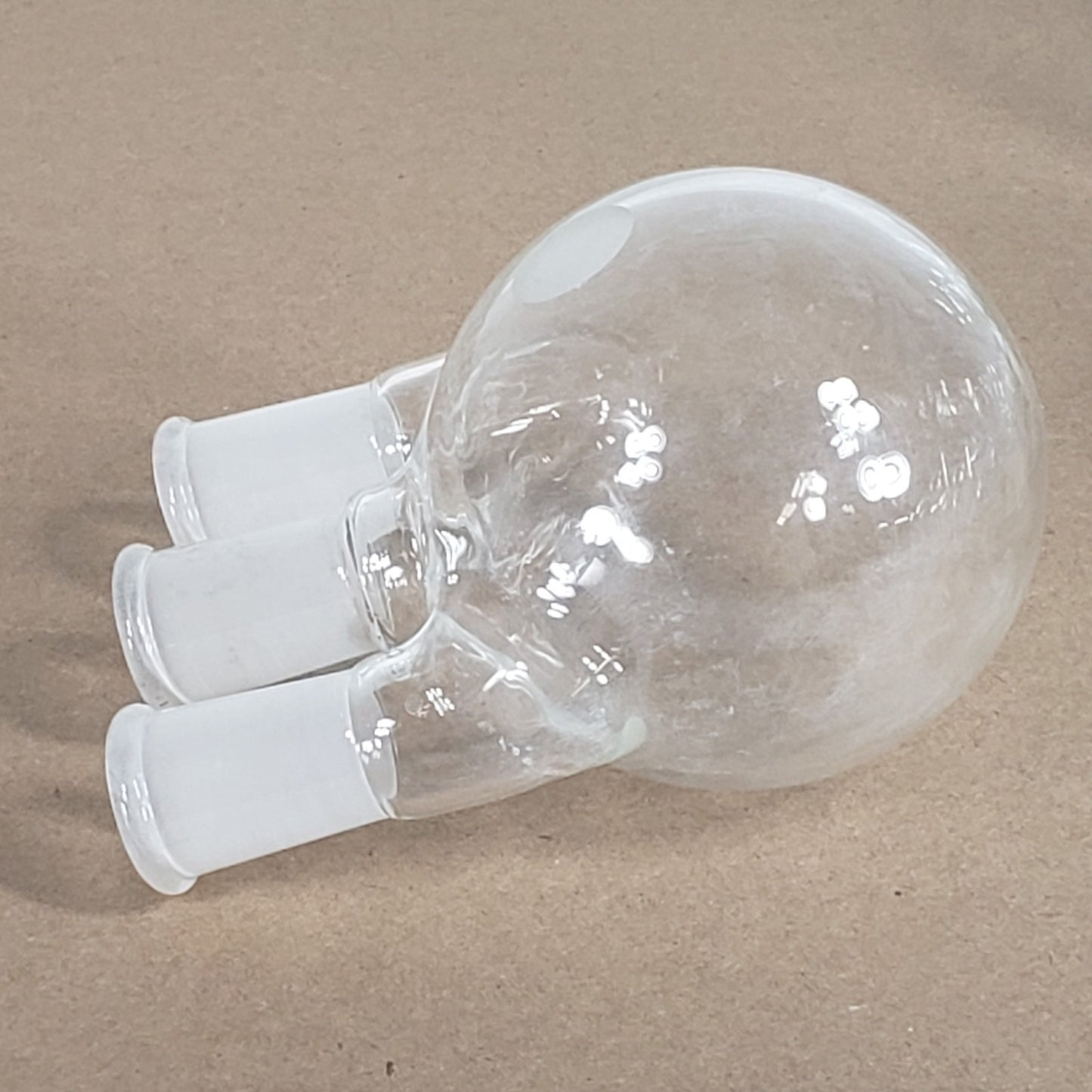 Chemglass CG-1522-05 Heavy Walled 500mL 24/40 3-Neck Round Bottom Boiling Flask