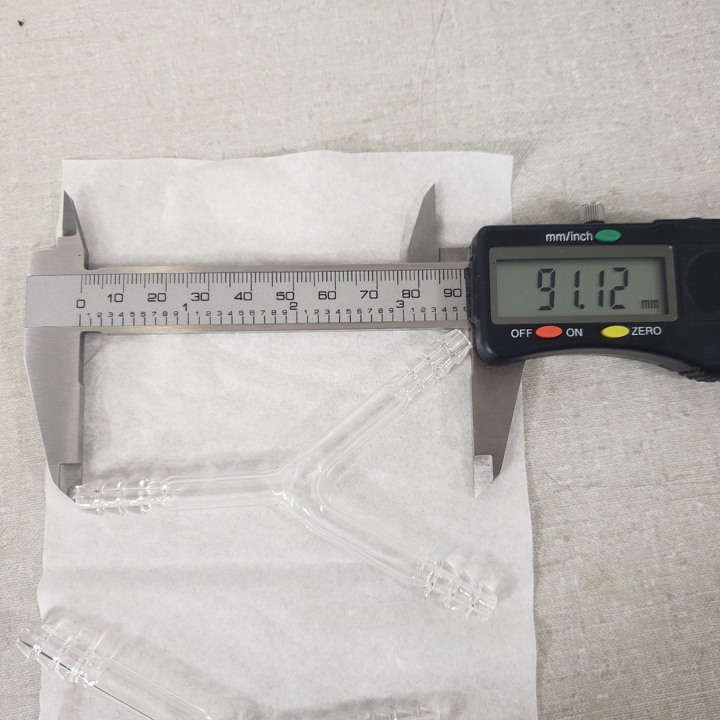 UNBRANDED Borosilicate Glass, 2 3mm Y-Shapes and 2 4mm T-Shapes