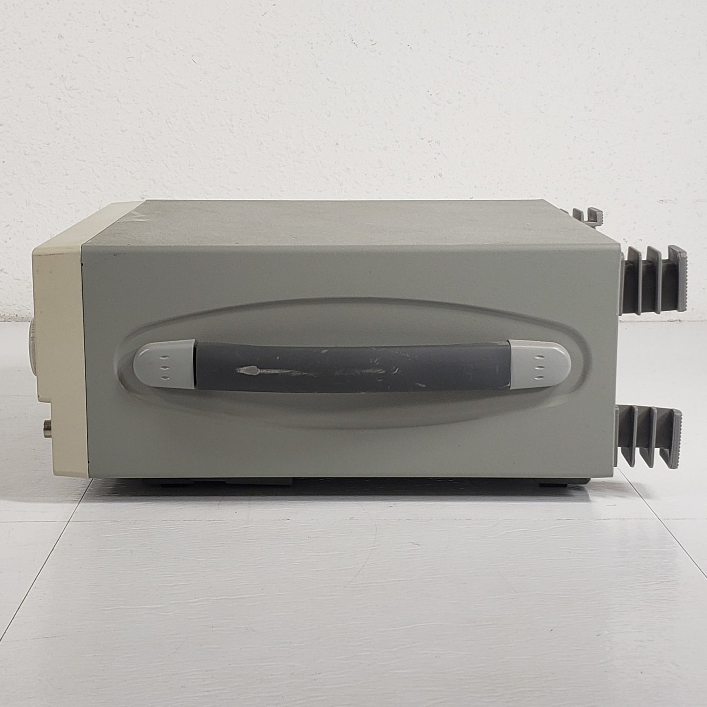 TESTED GW Instek GFG-3015 15MHz Programmable Function Generator Signal Generator