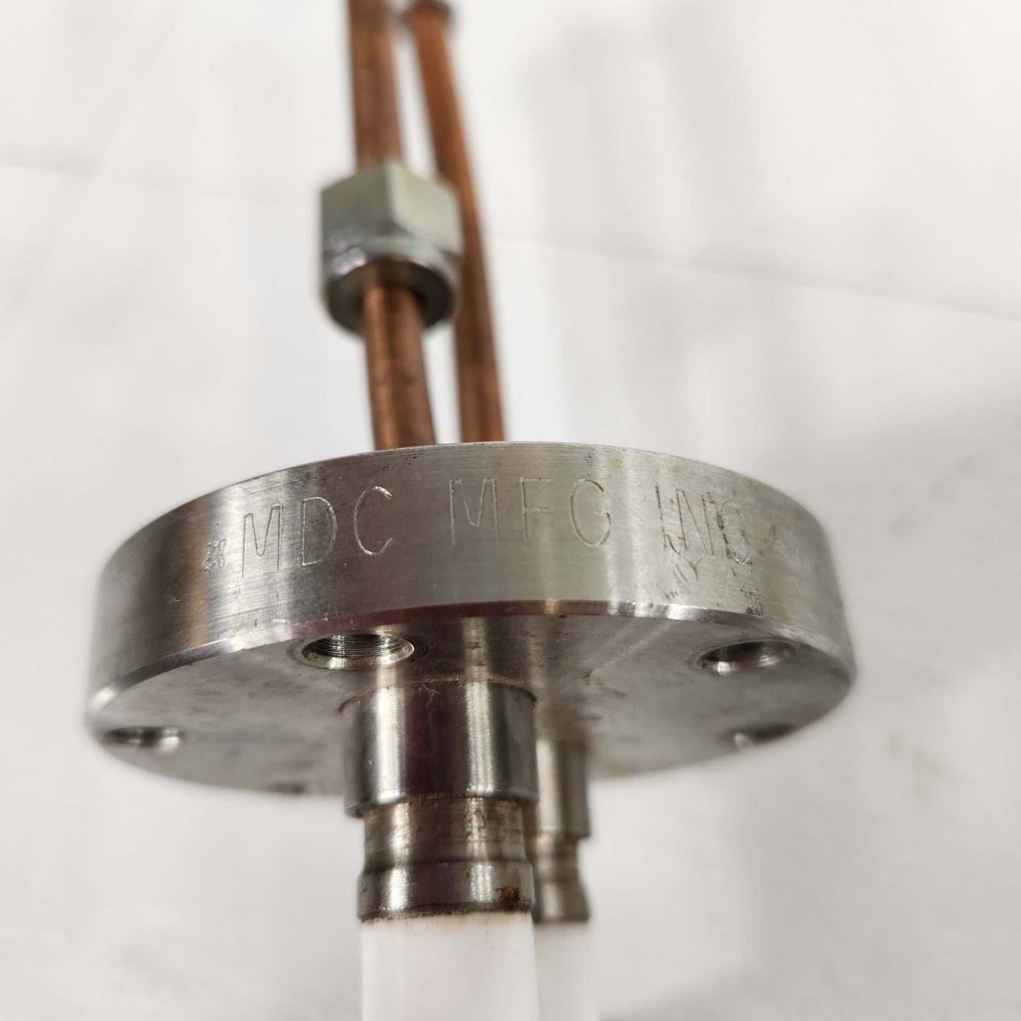 MDC 2.75" CF Dual 1/4" Swagelok Electrically Isolated Fluid Feedthrough