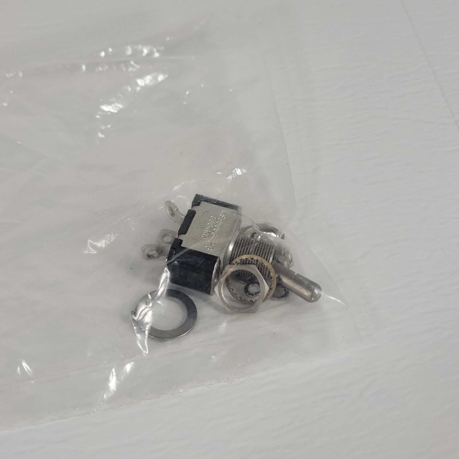 Cutler-Hammer 8804K13 MS35058-26 Sealed SPDT Momentary Toggle Switch ...