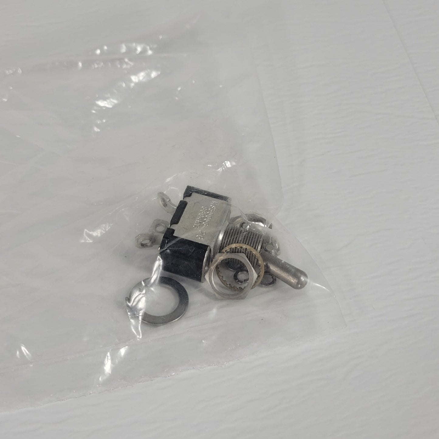 Cutler-Hammer 8804K13 MS35058-26 Sealed SPDT Momentary Toggle Switch