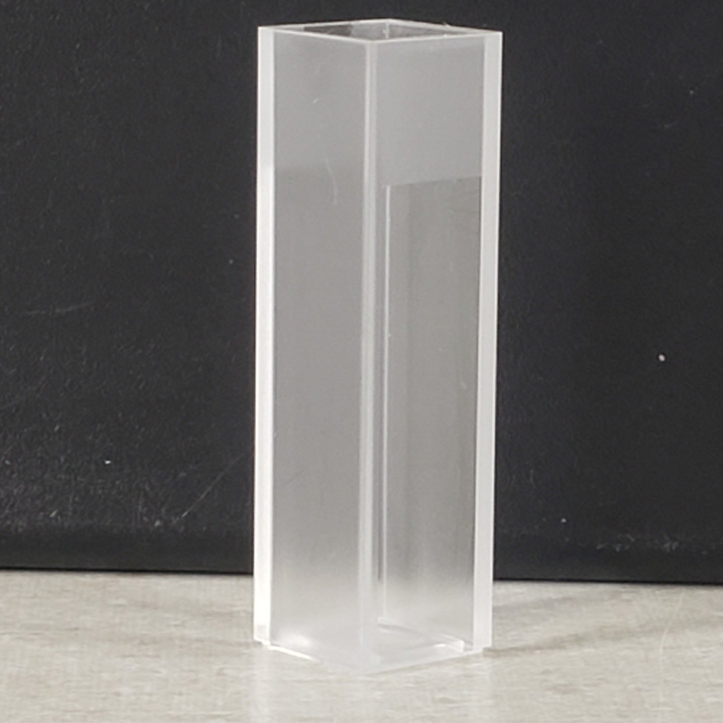 Sigma Aldrich Z637157 UV Cuvettes Disposable 2.5-4.5mL 10x35mm Window Box of 100