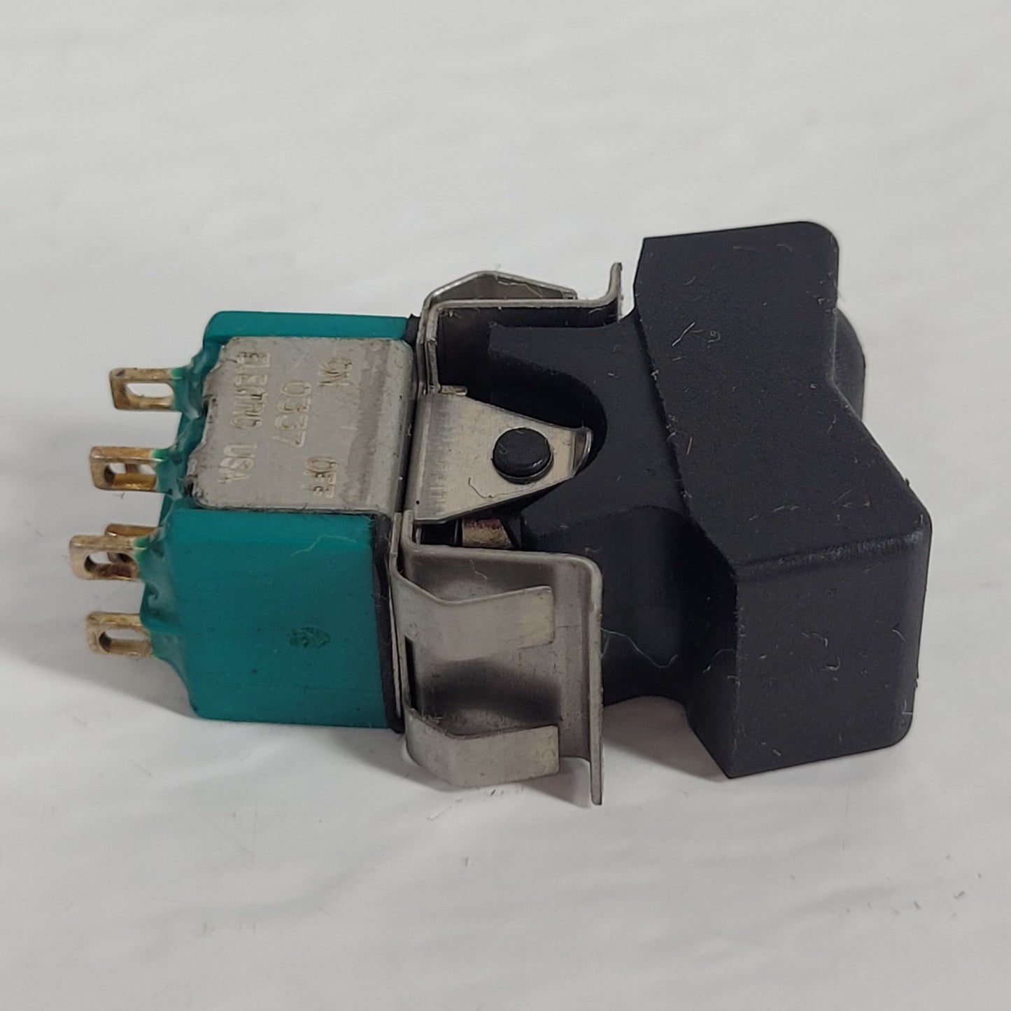Lot of 5 Electro 0337 Panel Mount On/Off Rocker Switch 6A 125VAC 3A 250VAC 3-Pin