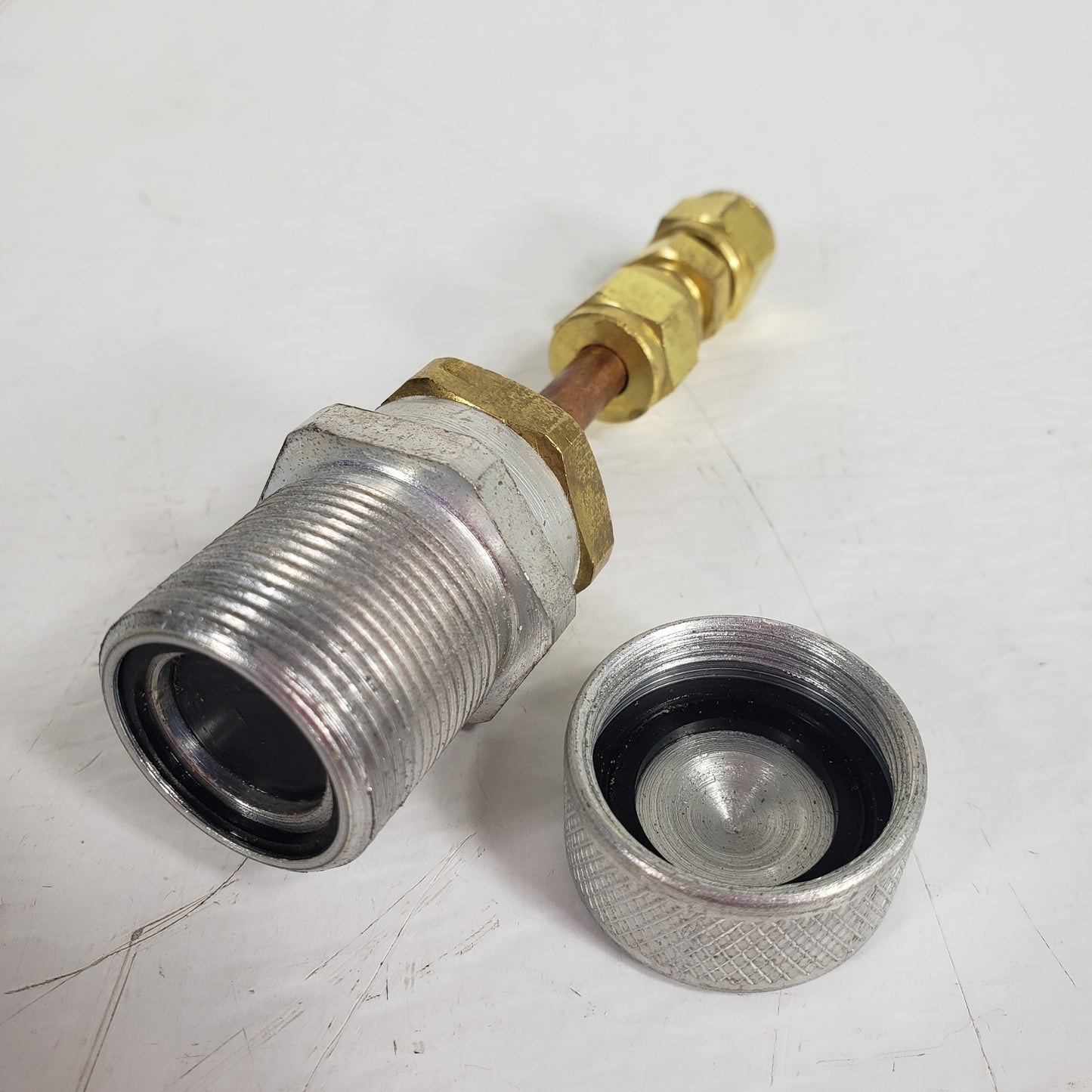 Danfoss Hansen 5400-S2-8 1/2in Refrigerant Coupler Male to 1/4in Swagelok