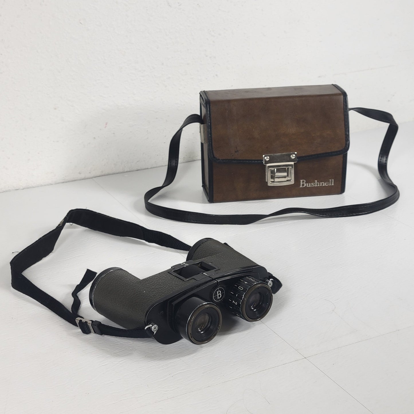 Vintage BUSHNELL Binoculars & Nikon Strap 7x.35mm Custom 8 Degree Optics w Case