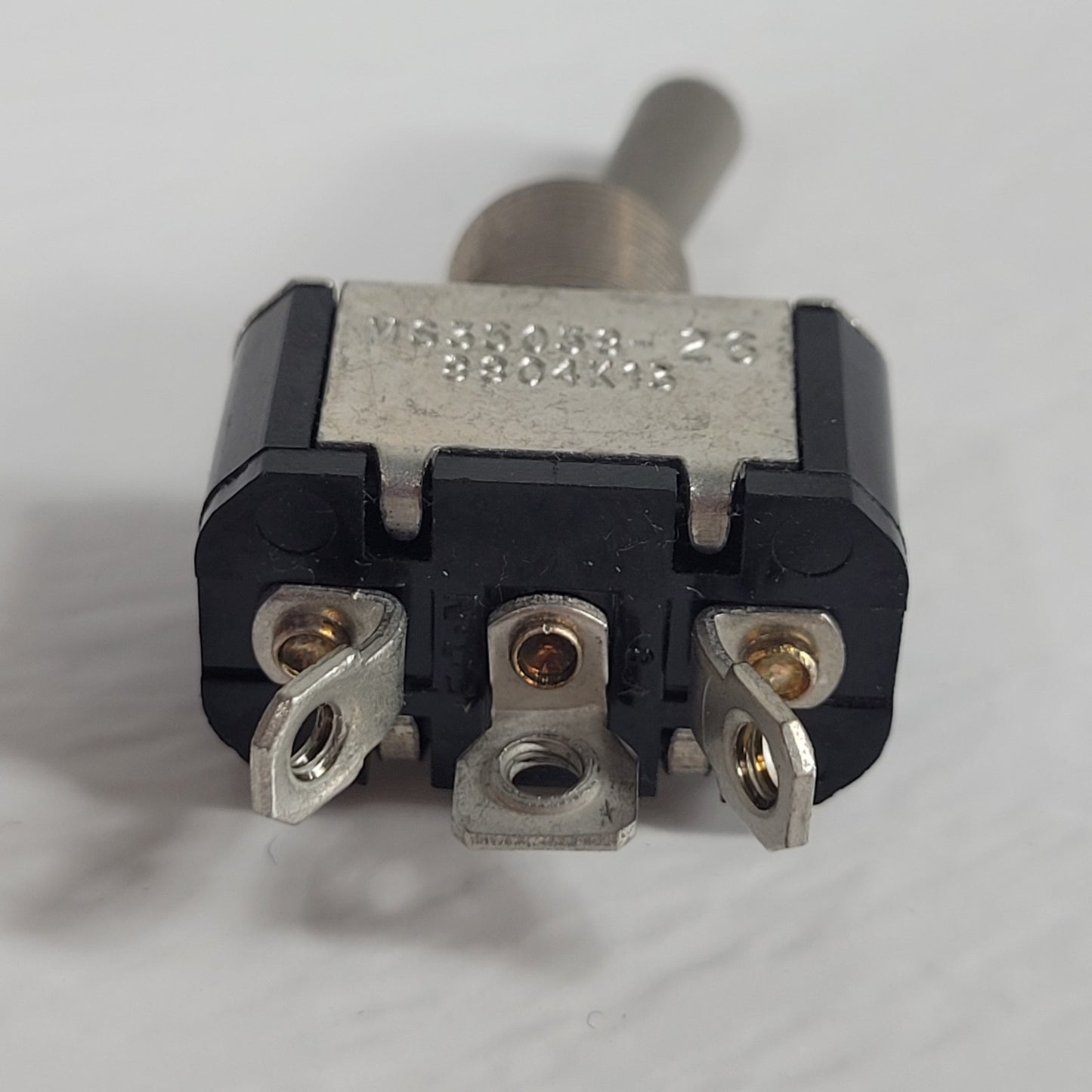 Cutler-Hammer 8804K13 MS35058-26 Sealed SPDT Momentary Toggle Switch