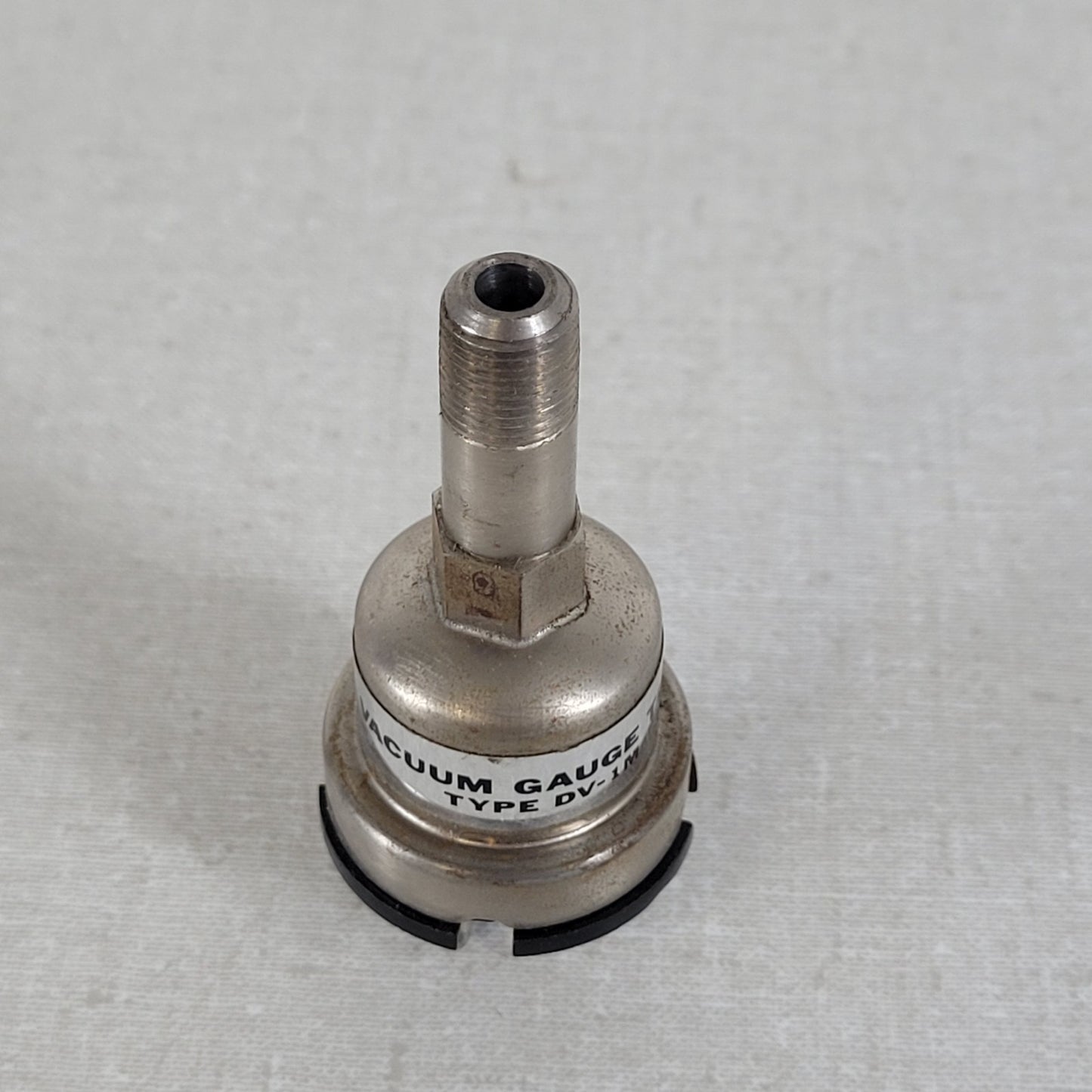 Veeco DV-1M Thermocouple Vacuum Guage Tube 8 Pin Connector 1/8" NPT