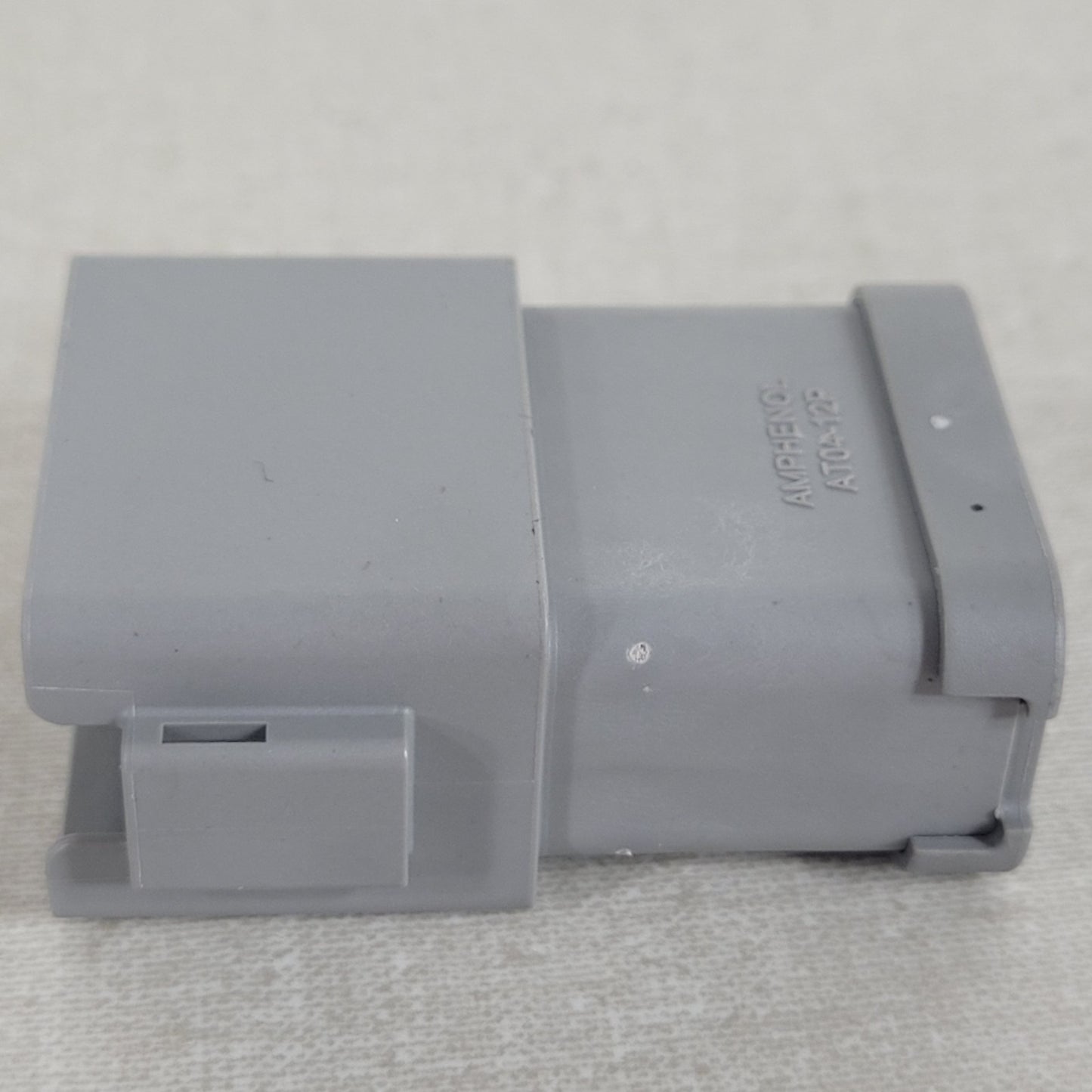Lot of 4 Amphenol Sine AT04-12PA-P026 12-Way Bussed Receptacle DT04 Compatible
