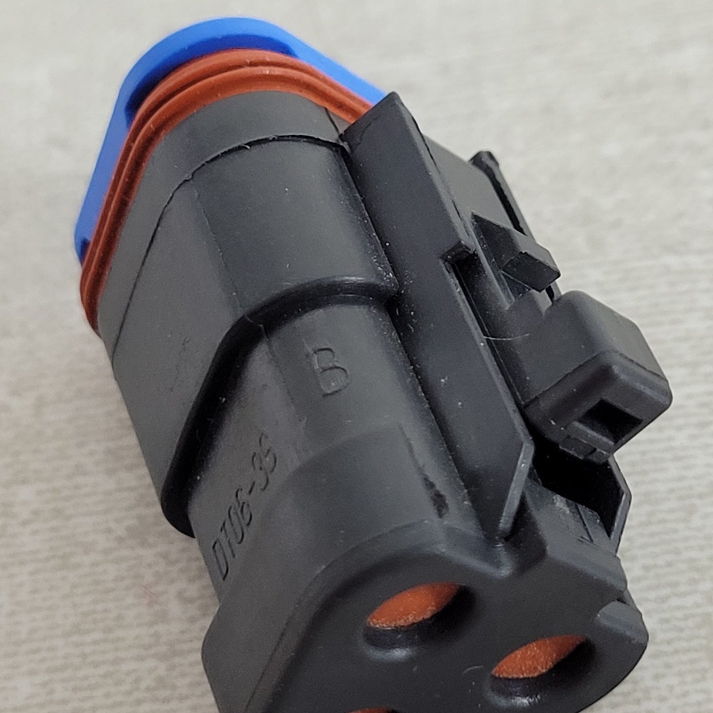 TE Connectivity DT06-3S-PP01 Deutsch DT 3-Way Plug Connector Housing