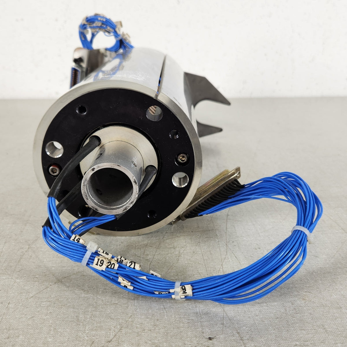 15-Channel Electrical Slip Ring 1" Through Bore DB37 Rotary Connector Clear