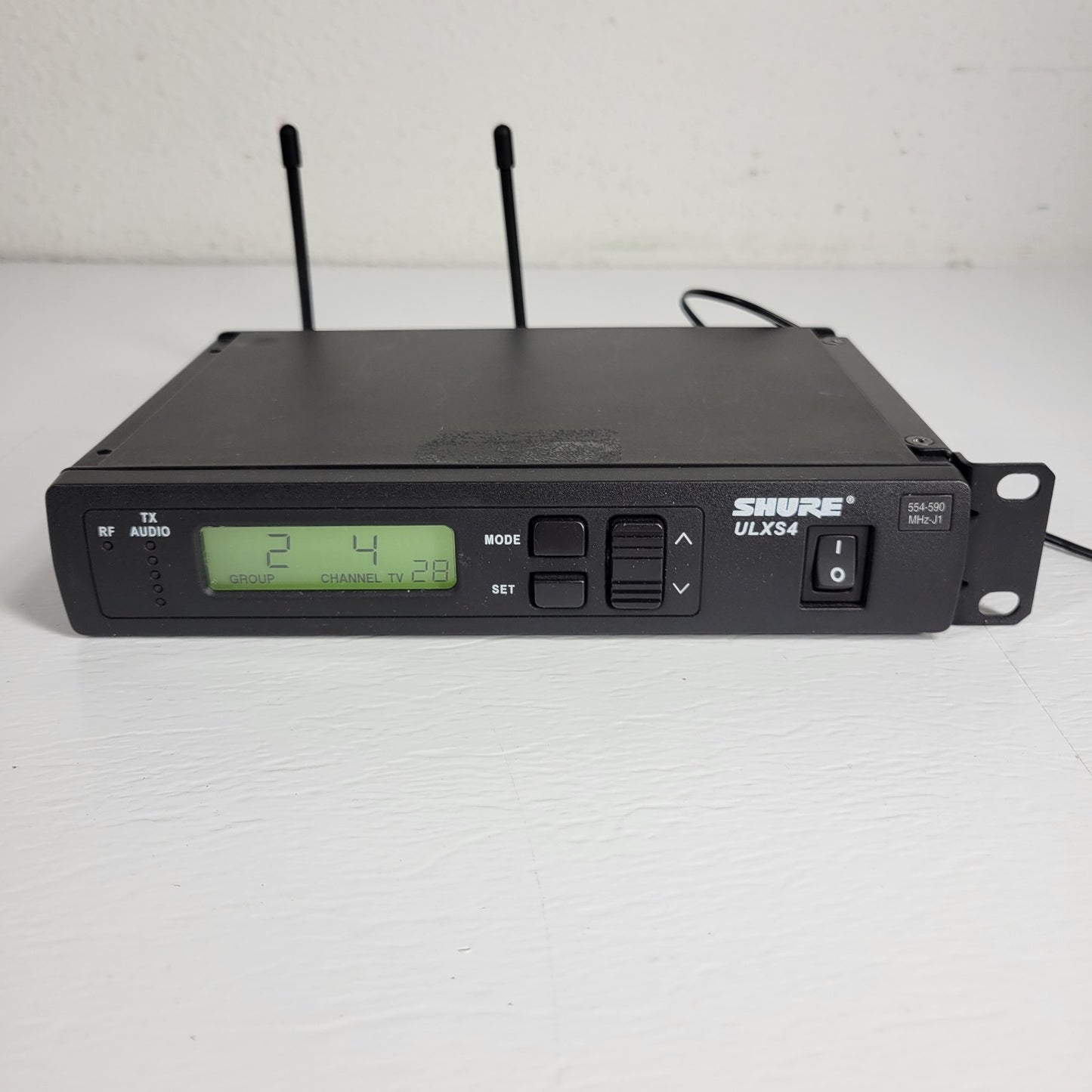 SHURE Wireless Controller ULXS4 J1 554-590MHz, Both Antennae and Power Supply