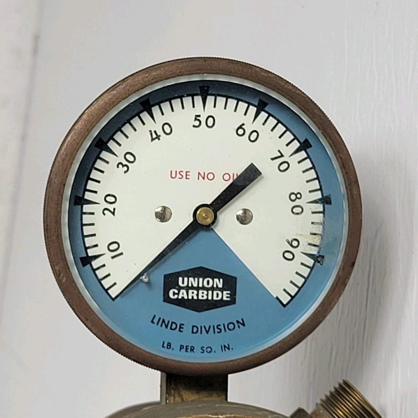 Union Carbide Linde CGA-580 Argon Nitrogen Helium Gas Regulator Dual Gauge