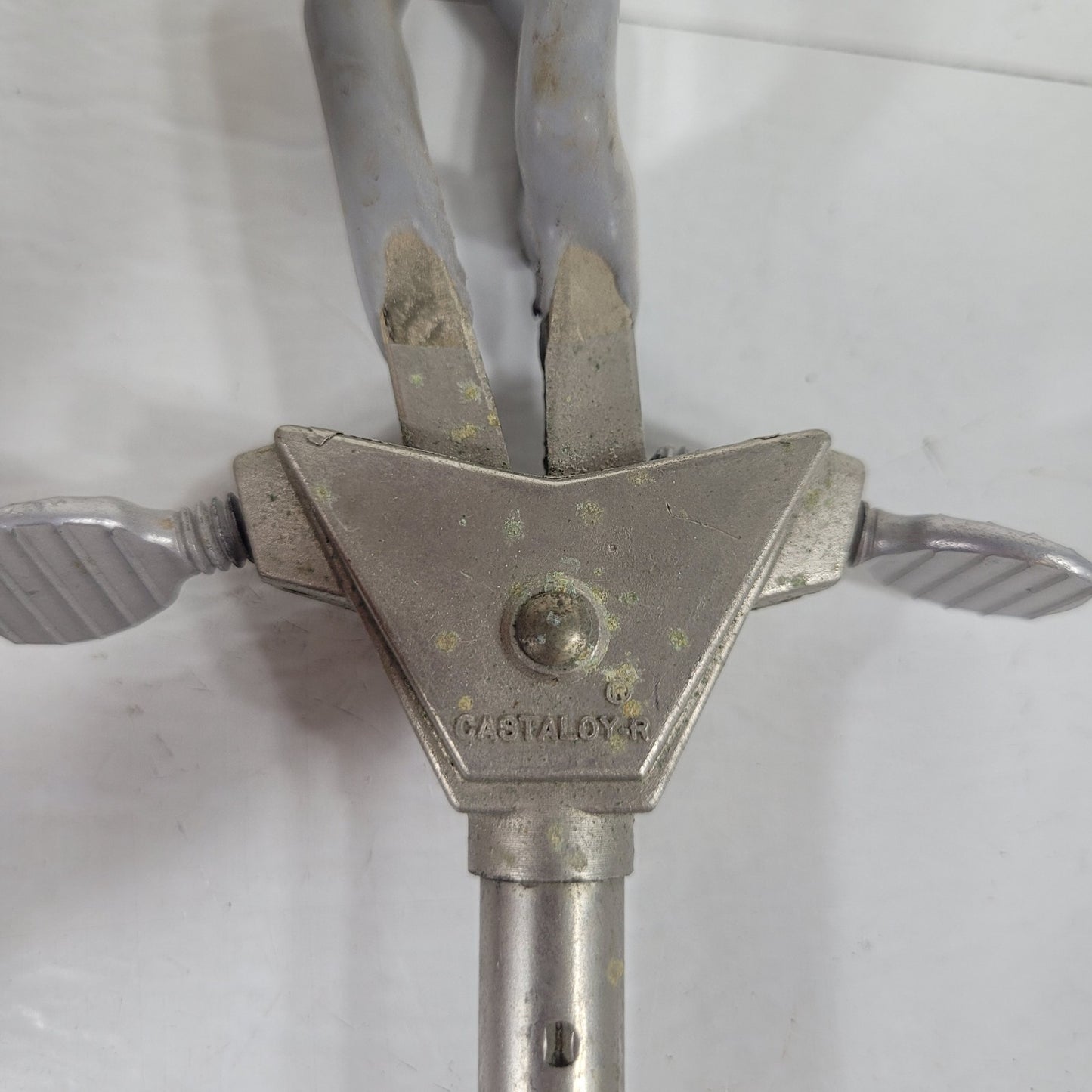 Lot of 2 Fisher Castaloy-R Adjustable 3-Prong Lab Clamps w/ Holders